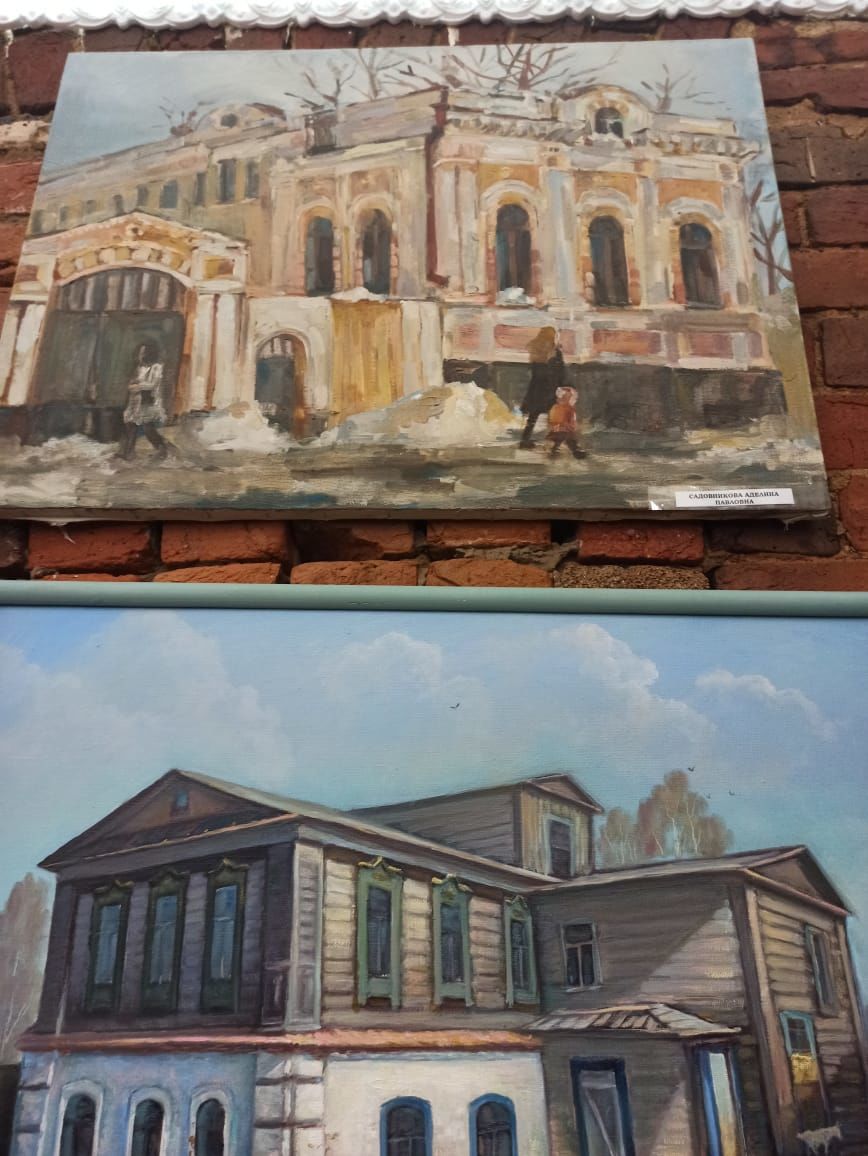 Художники из разных городов страны запечатлели на своих картинах исторические здания Чистополя