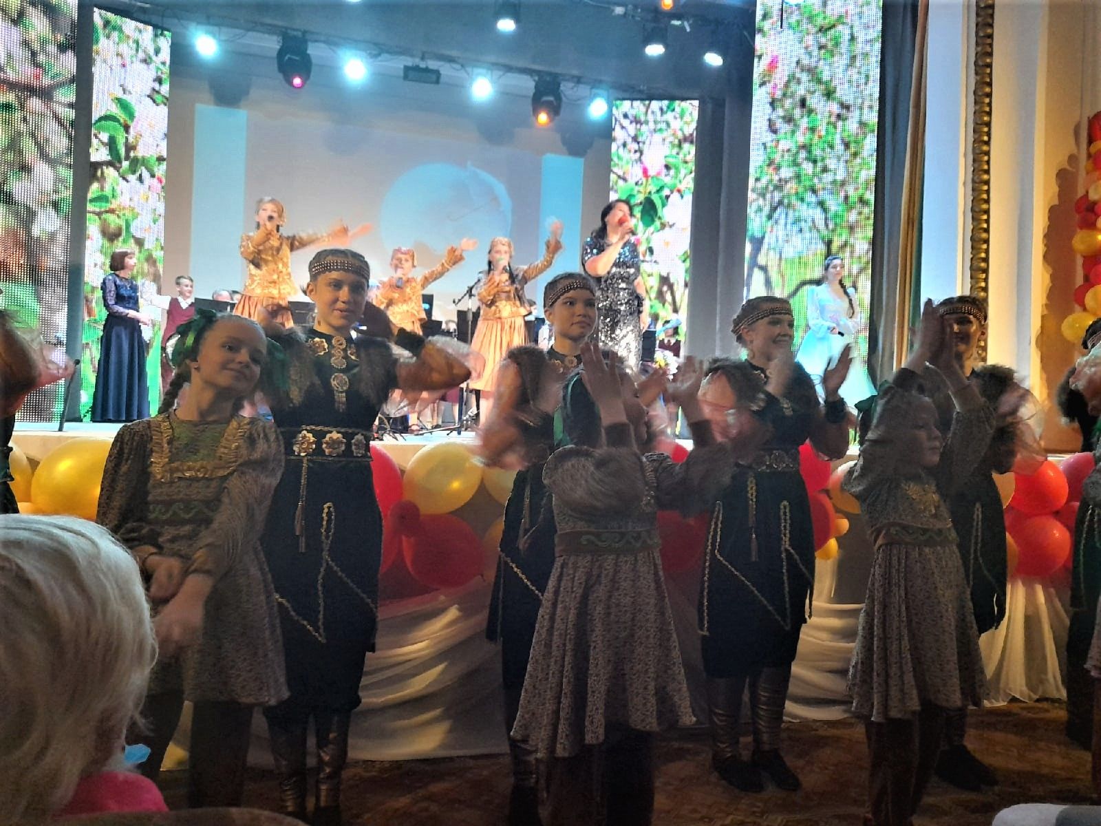 Концерт учащихся и преподавателей Чистопольской детской школы искусств прошел ярко, зрелищно, красиво