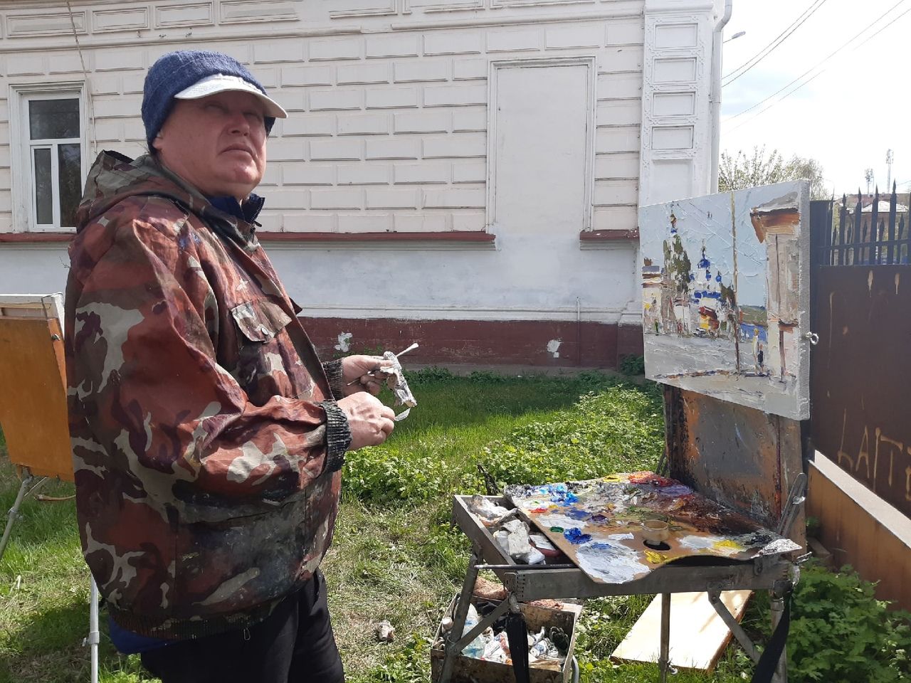 Именитые художники из России запечатлеют на картинах старинные дома Чистополя (Фоторепортаж)
