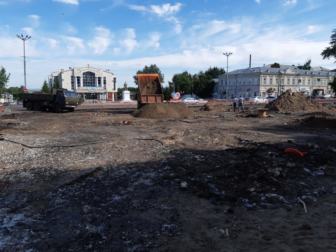 В Чистополе возобновились работы по благоустройству центральной площади