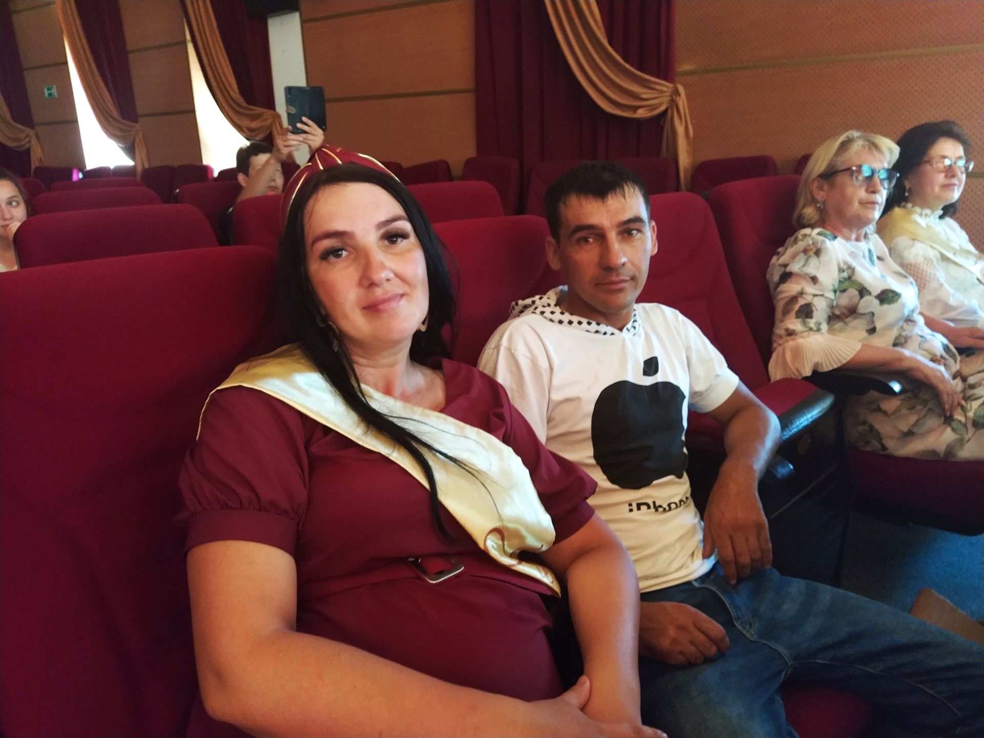 В Чистополе прошел зональный этап республиканского конкурса материнства и семьи «Нечкэбил»