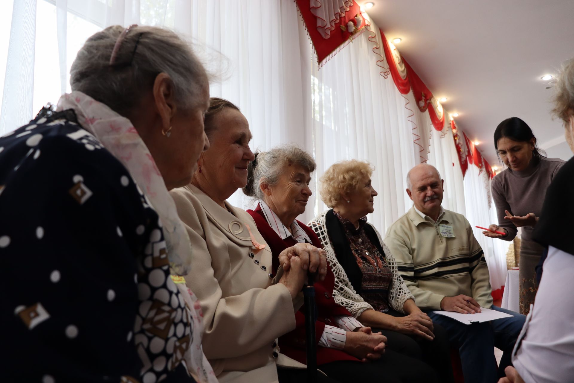 Для чистопольцев провели сеанс сказкотерапии (фоторепортаж)