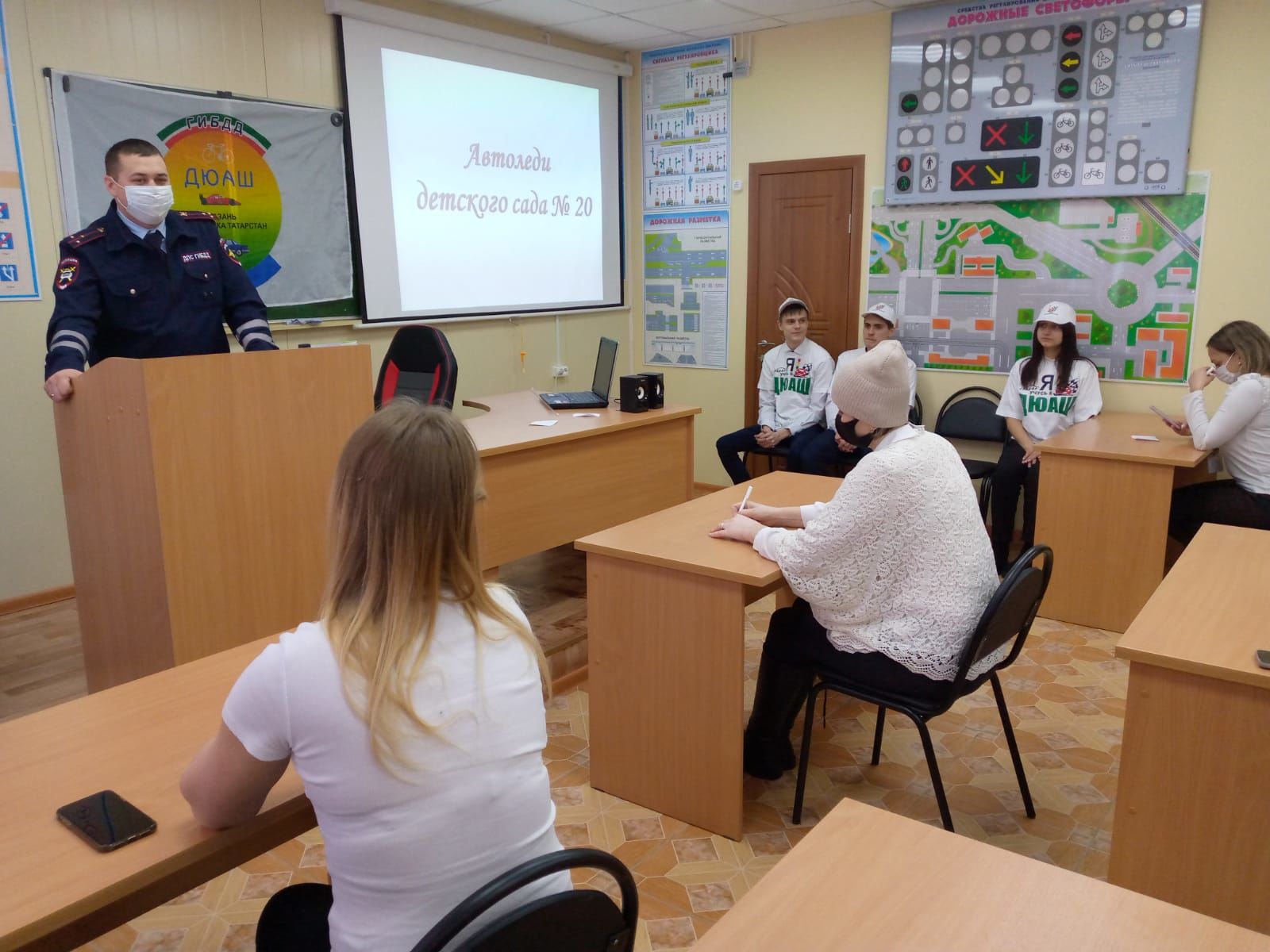 Мамы чистопольских дошкольников состязались в мастерстве по вождению