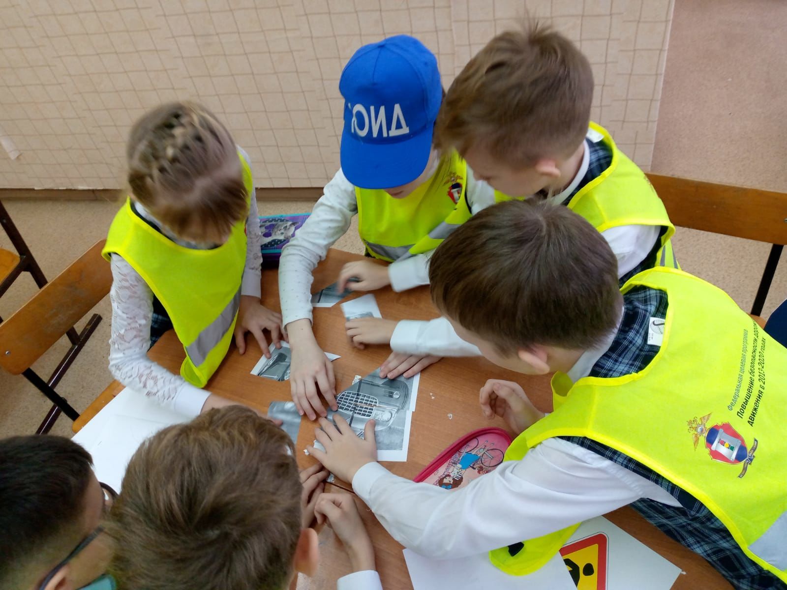 В чистопольской школе прошел конкурс «Зеленый огонек»