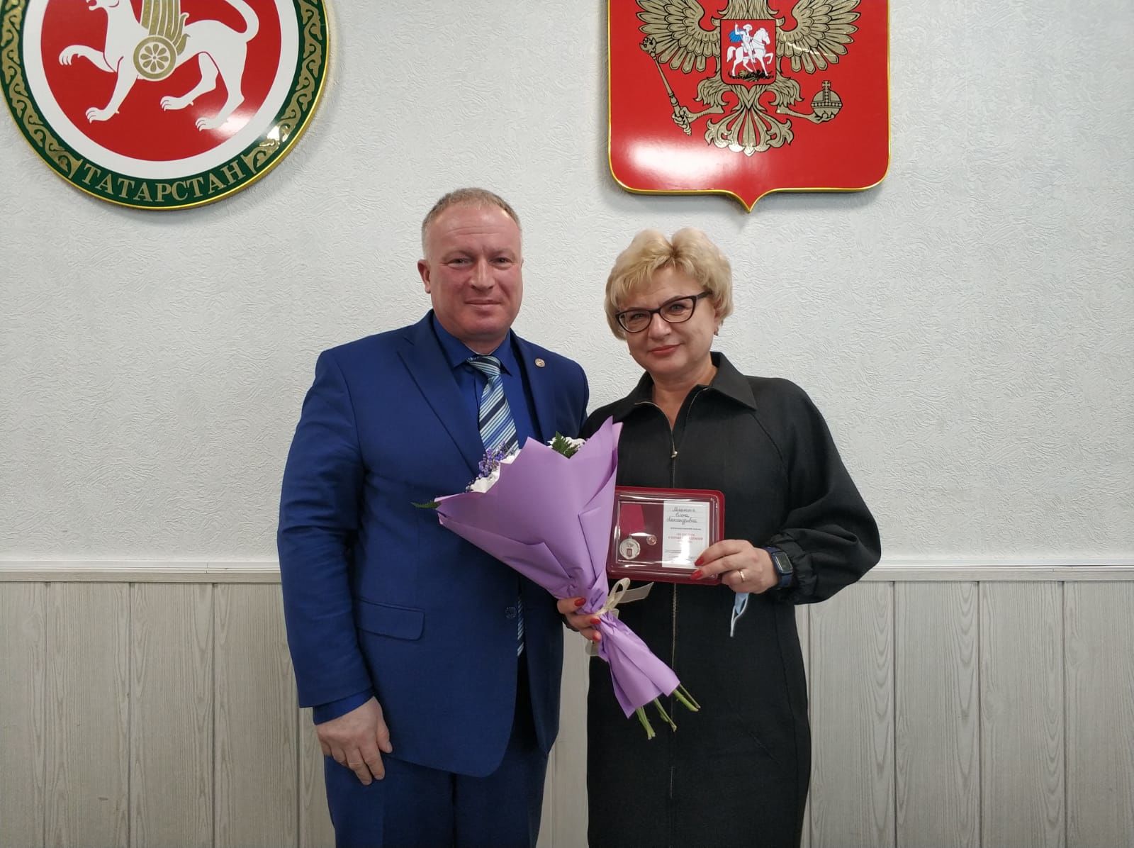 Врачей Чистопольской ЦРБ наградили памятными медалями