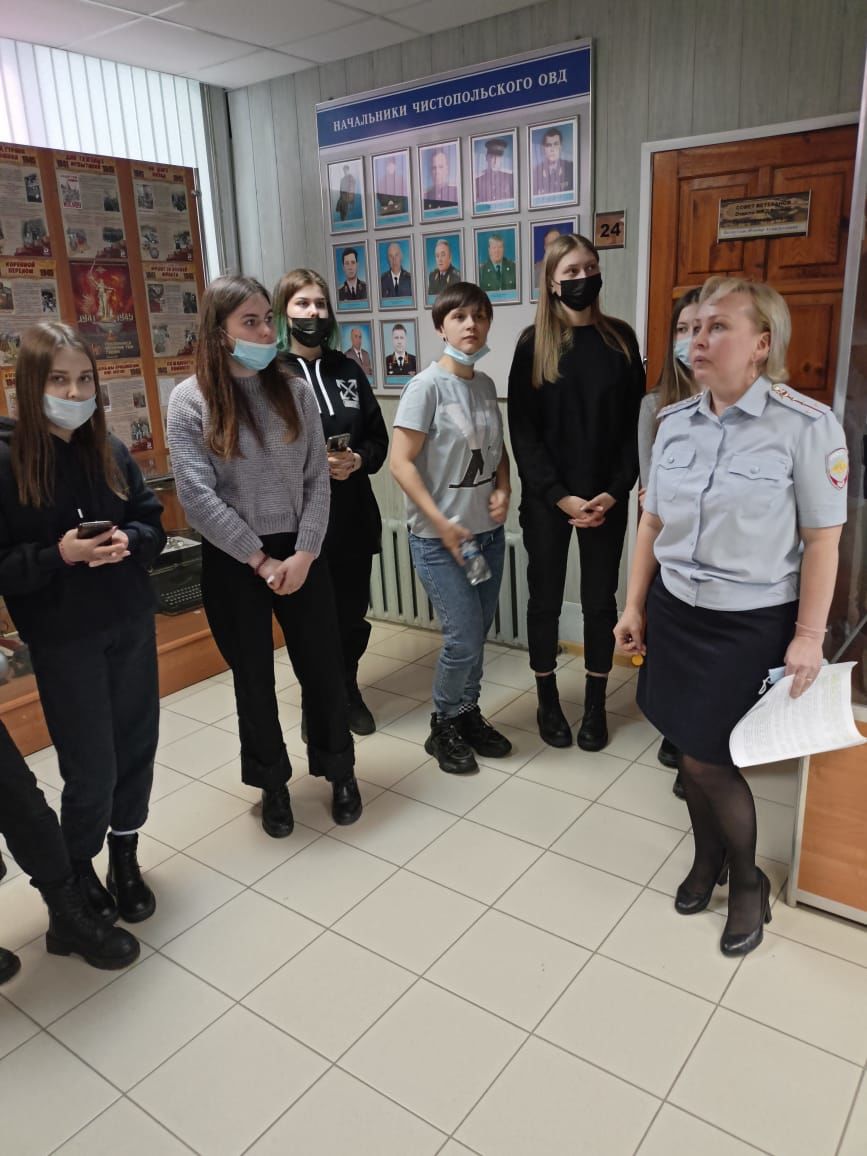 Студентов познакомили с историей возникновения полиции в Чистополе