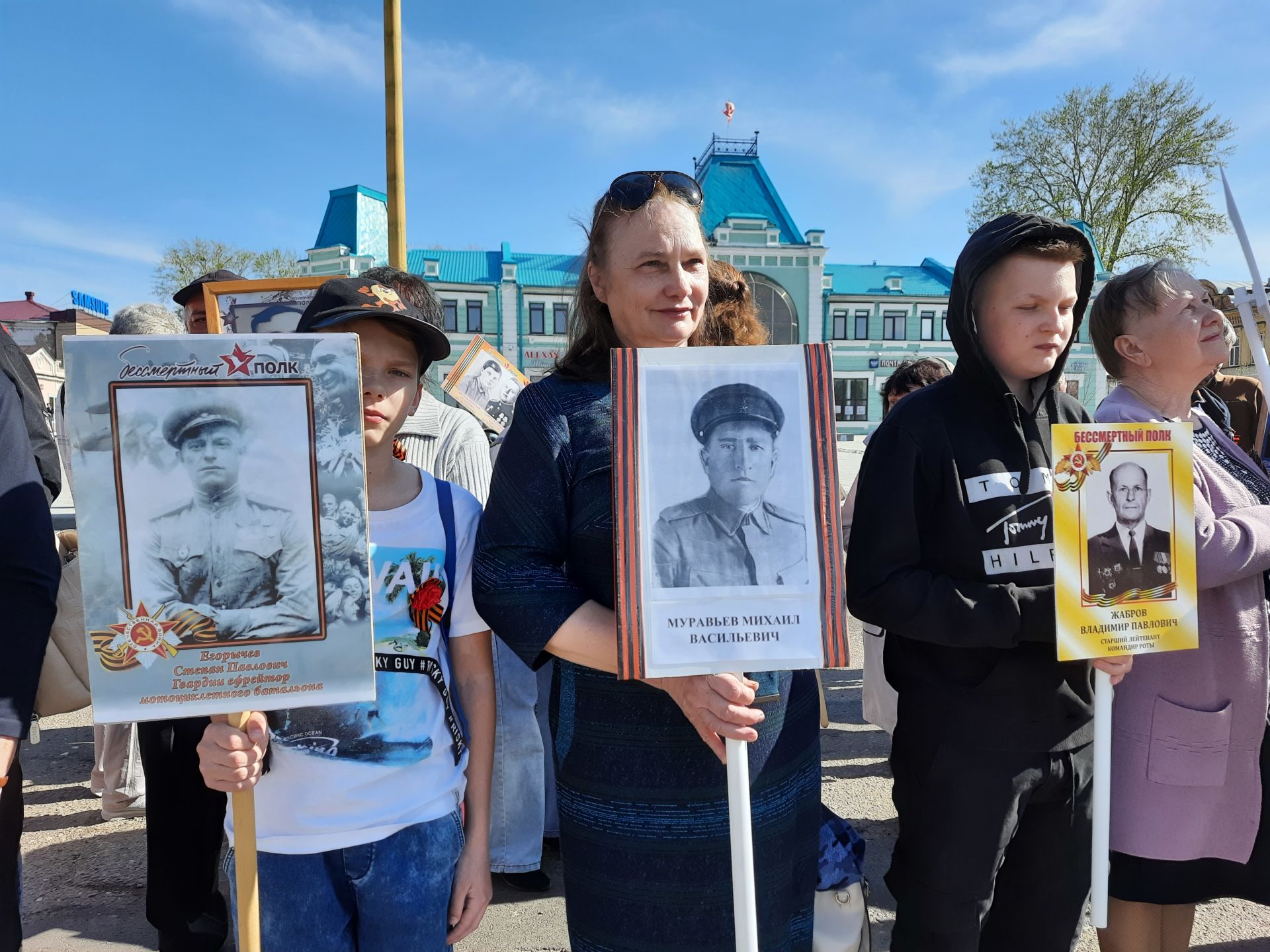 Тысячи чистопольцев приняли участие в шествии «Бессмертного полка» (Фоторепортаж)