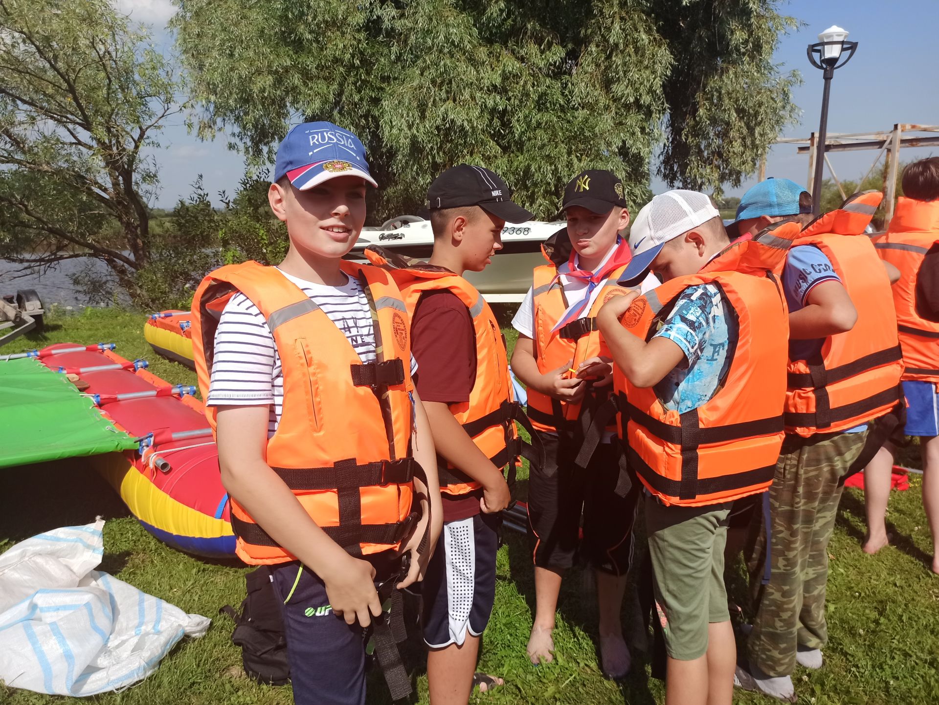 В Чистополе дети опробовали водный экологический маршрут (фоторепортаж)