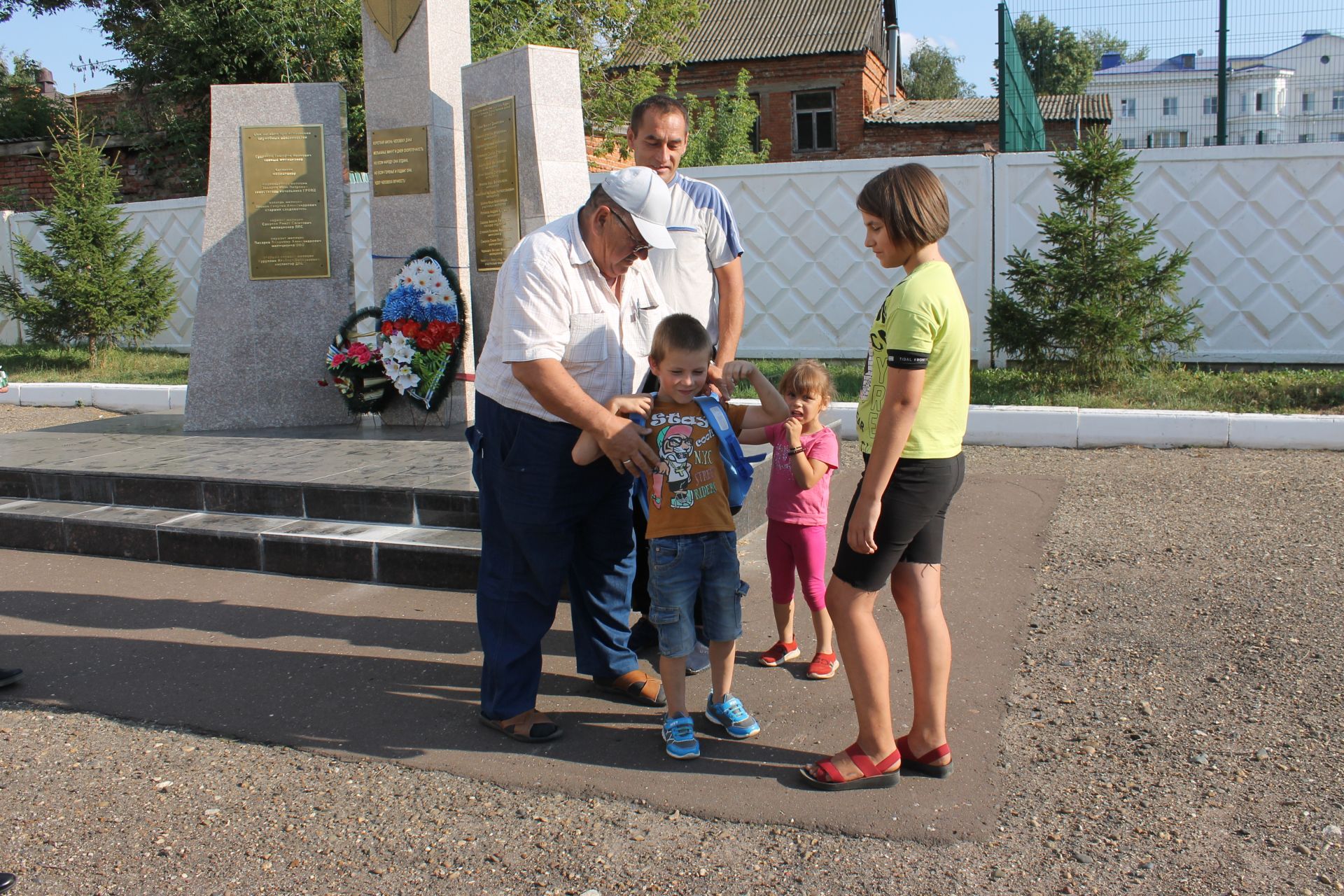 В чистопольской полиции провели акцию «Помоги пойти учиться»