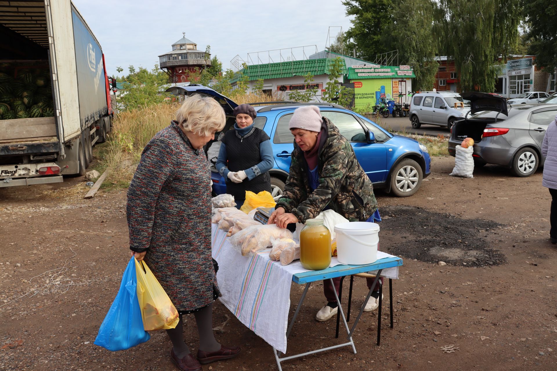 В Чистополе прошла первая в этом сезоне сельскохозяйственная ярмарка