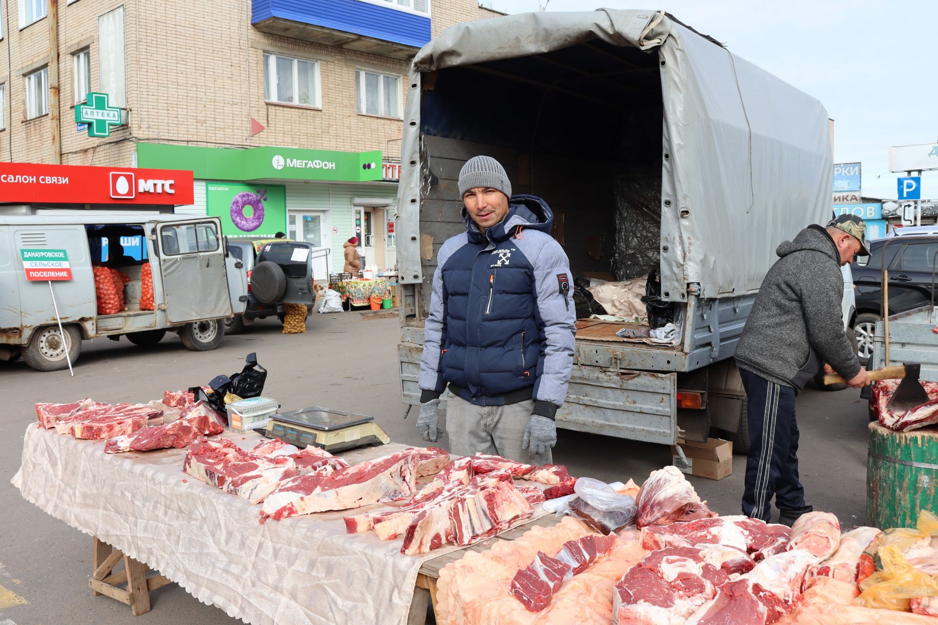 В Чистополе прошла первая в этом сезоне сельскохозяйственная ярмарка