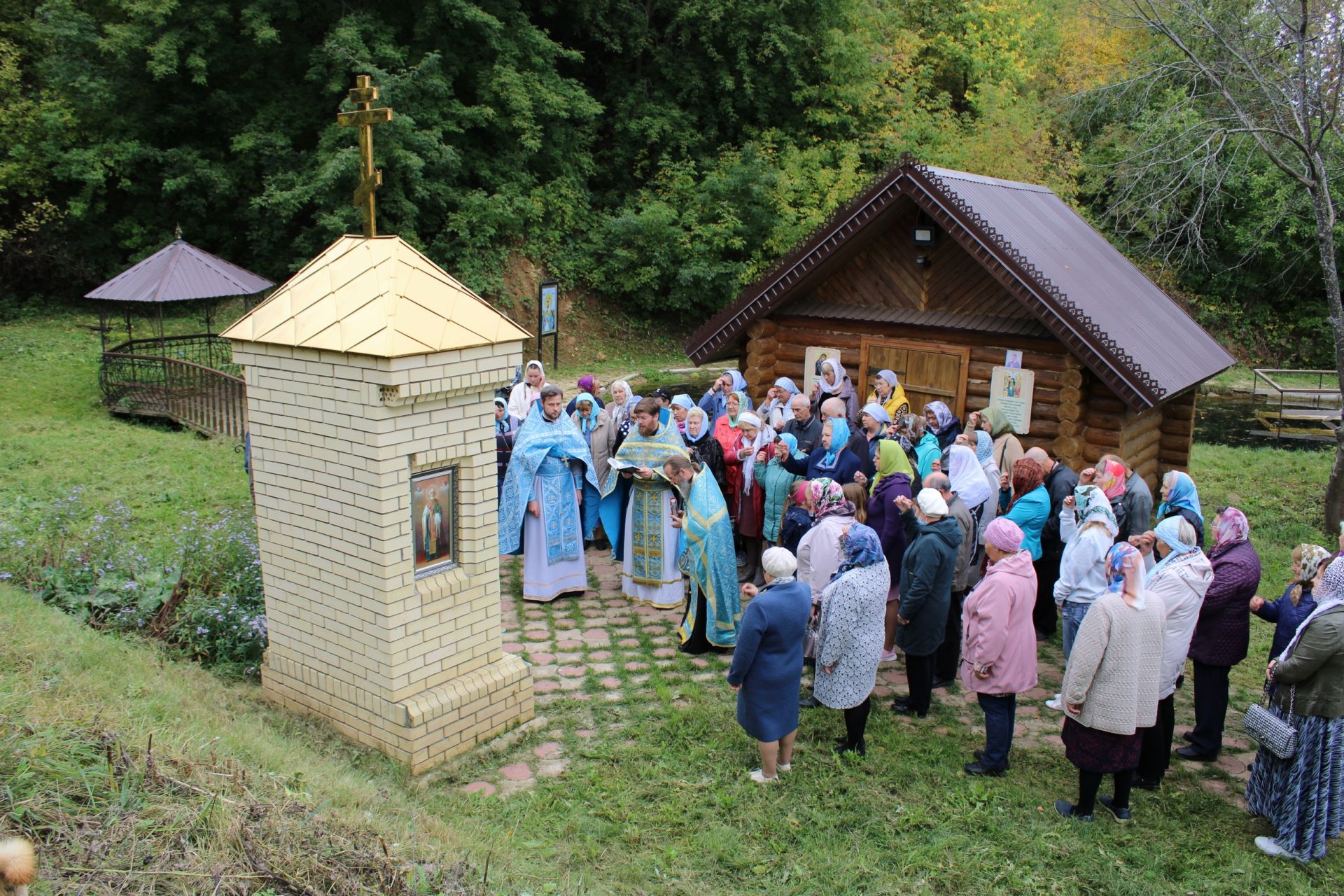 В храме в честь Рождества Пресвятой Богородицы чистопольского села отметили престольный праздник