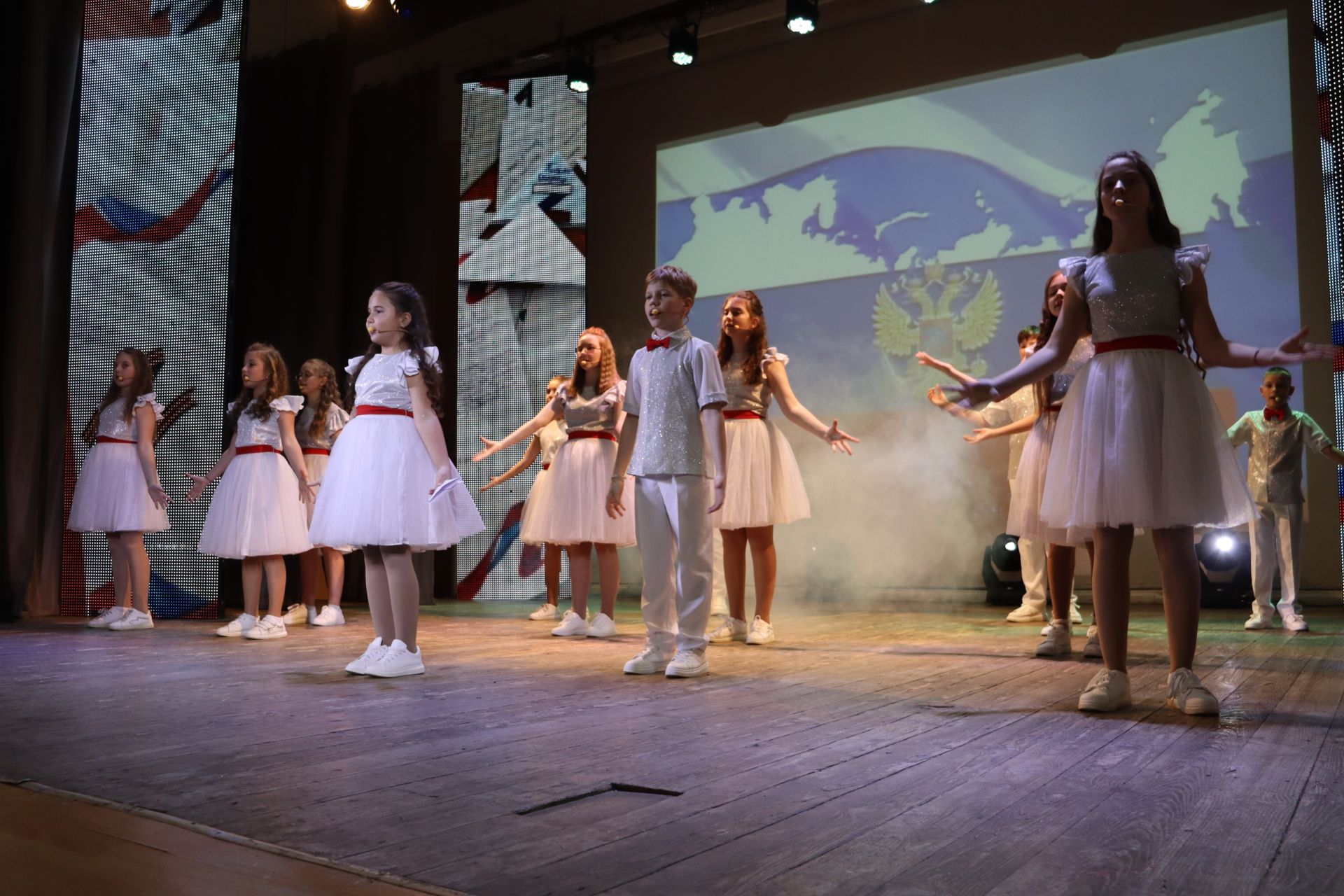 В Чистополе для волонтеров и семей участников СВО прошел концерт