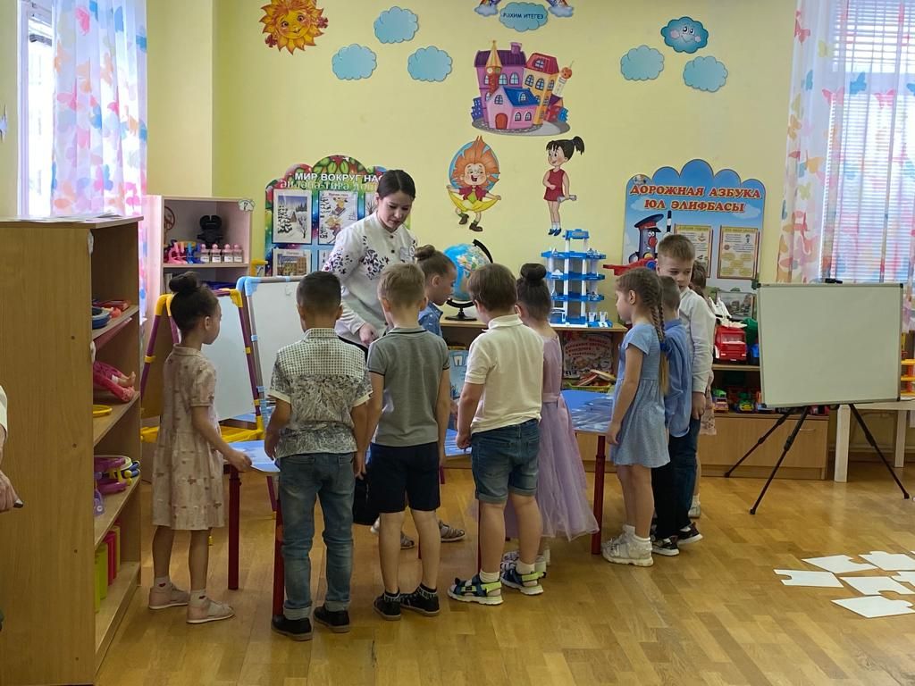 Три педагога представили Чистополь в зональном туре конкурса «Воспитатель года»