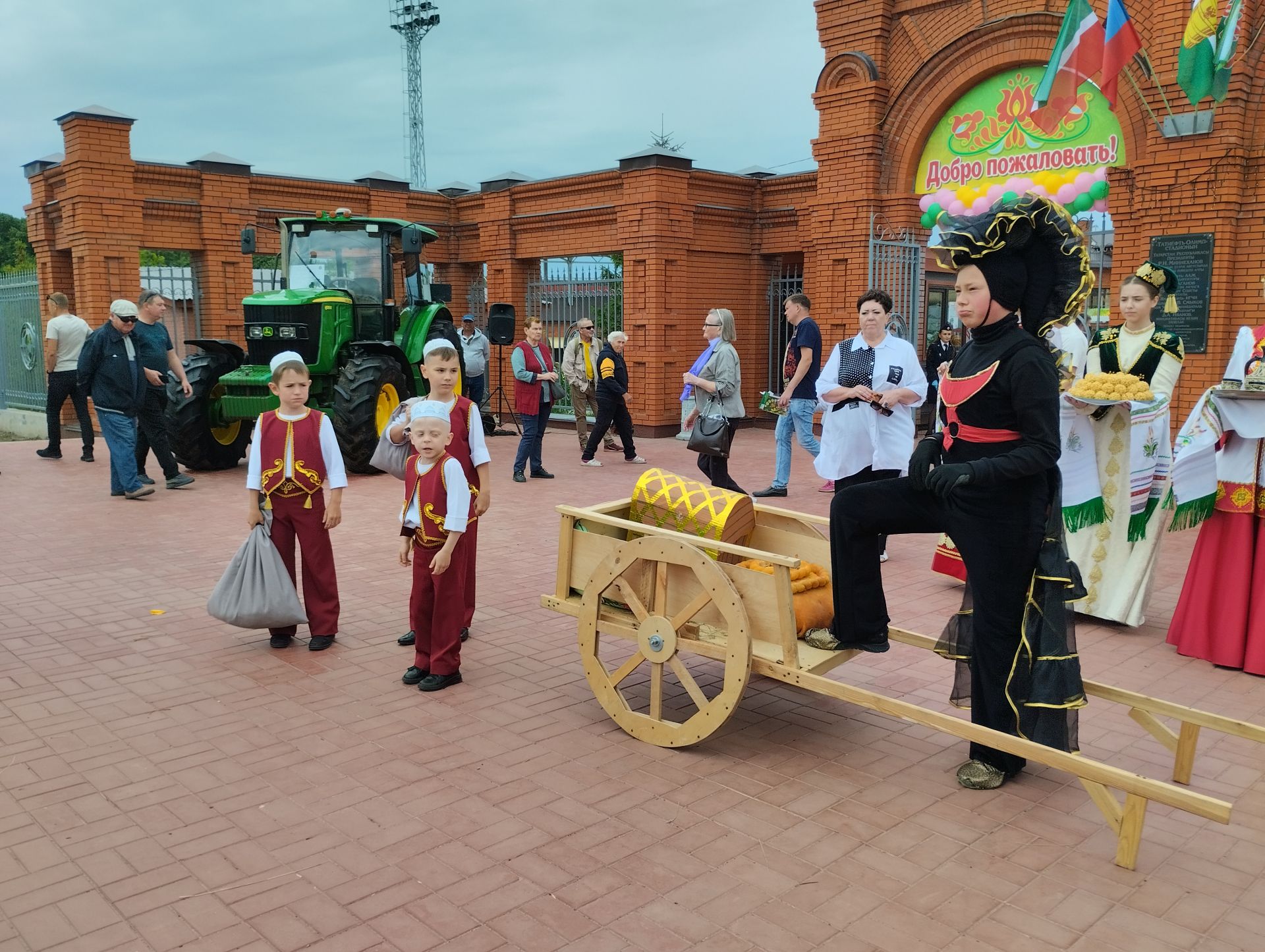 На главном майдане Чистополя отпраздновали Сабантуй