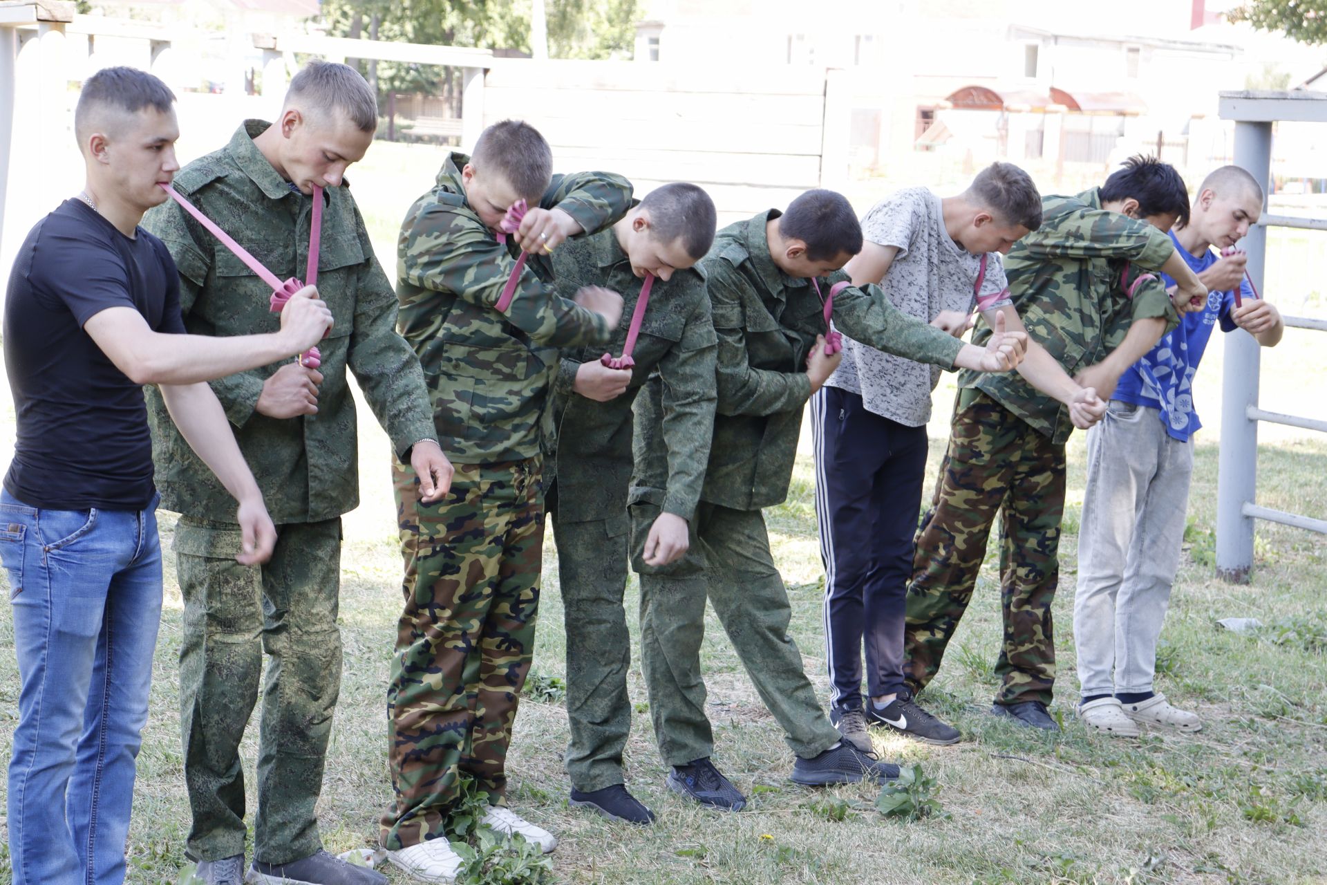 Курсанты Чистопольской технической школы ДОСААФ получили мастер-класс от опытного военного инструктора