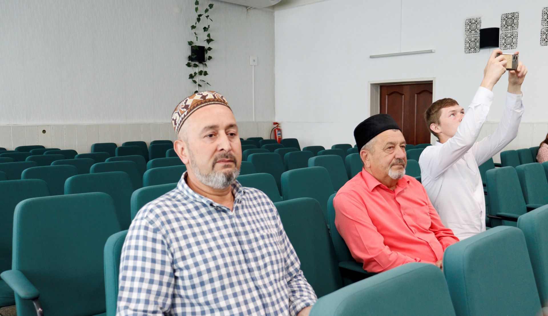 Чистайда милләтара һәм динара мөнәсәбәтләр буенча Совет утырышы узды