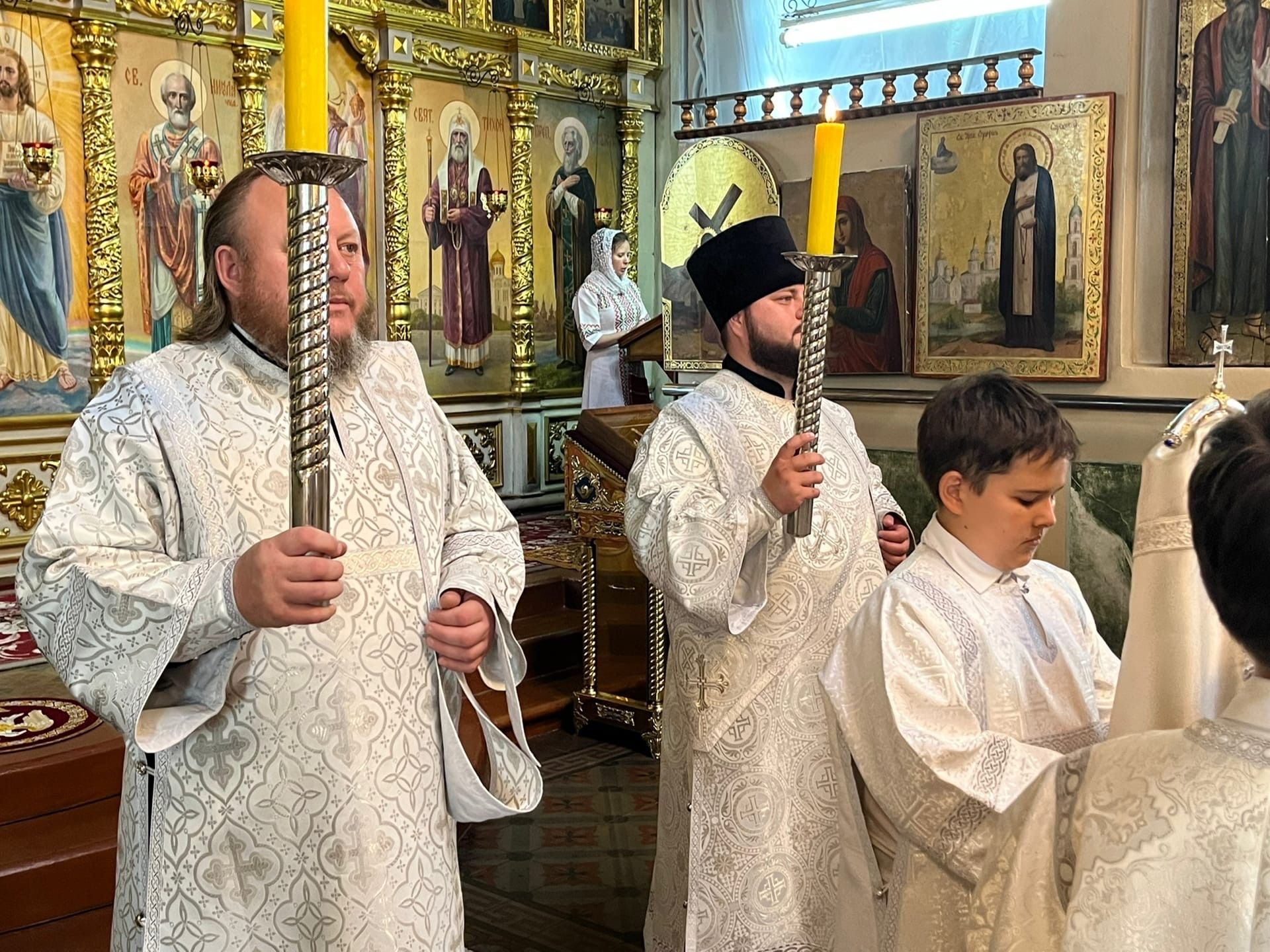 В канун Рождества Иоанна Предтечи епископ Пахомий совершил всенощное бдение в чистопольском соборе