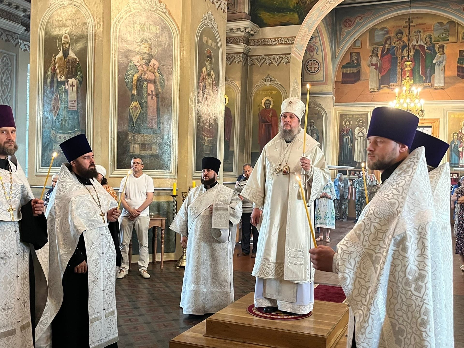 В канун Рождества Иоанна Предтечи епископ Пахомий совершил всенощное бдение в чистопольском соборе