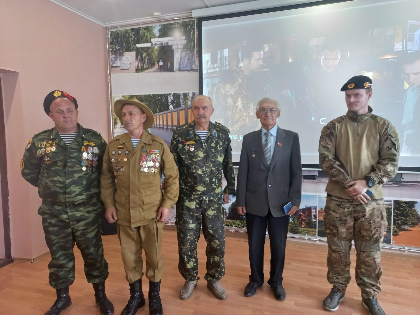 В Чистополе для учащихся кадетской школы провели урок мужества