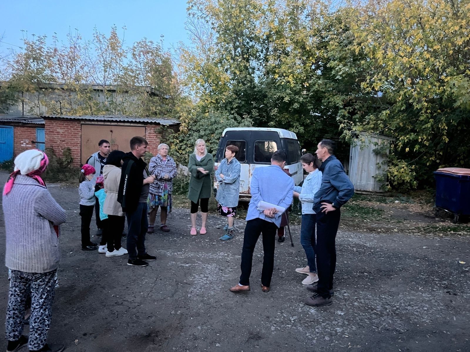 В Чистополе проходят встречи с жителями многоквартирных домов по программе «Наш двор»