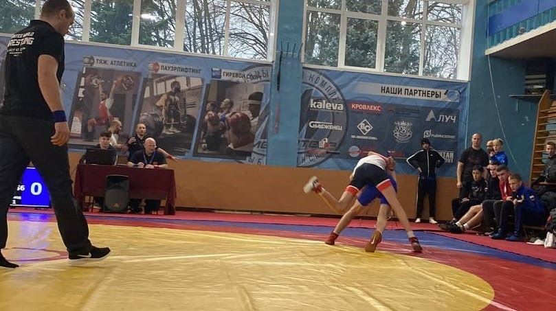 Чистопольские спортсмены завоевали призовые места на Всероссийских соревнованиях по греко-римской борьбе