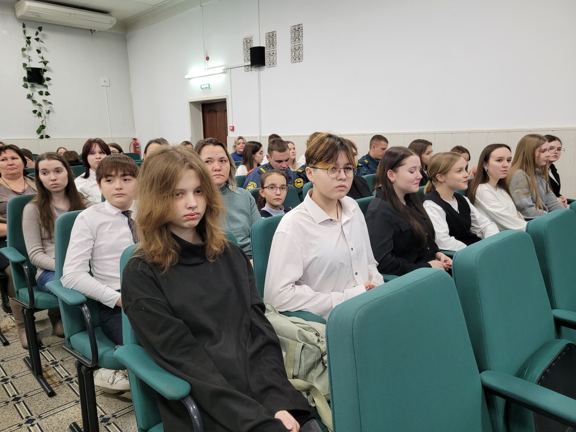 В Чистополе наградили победителей конкурса творческих работ по антикоррупционной тематике