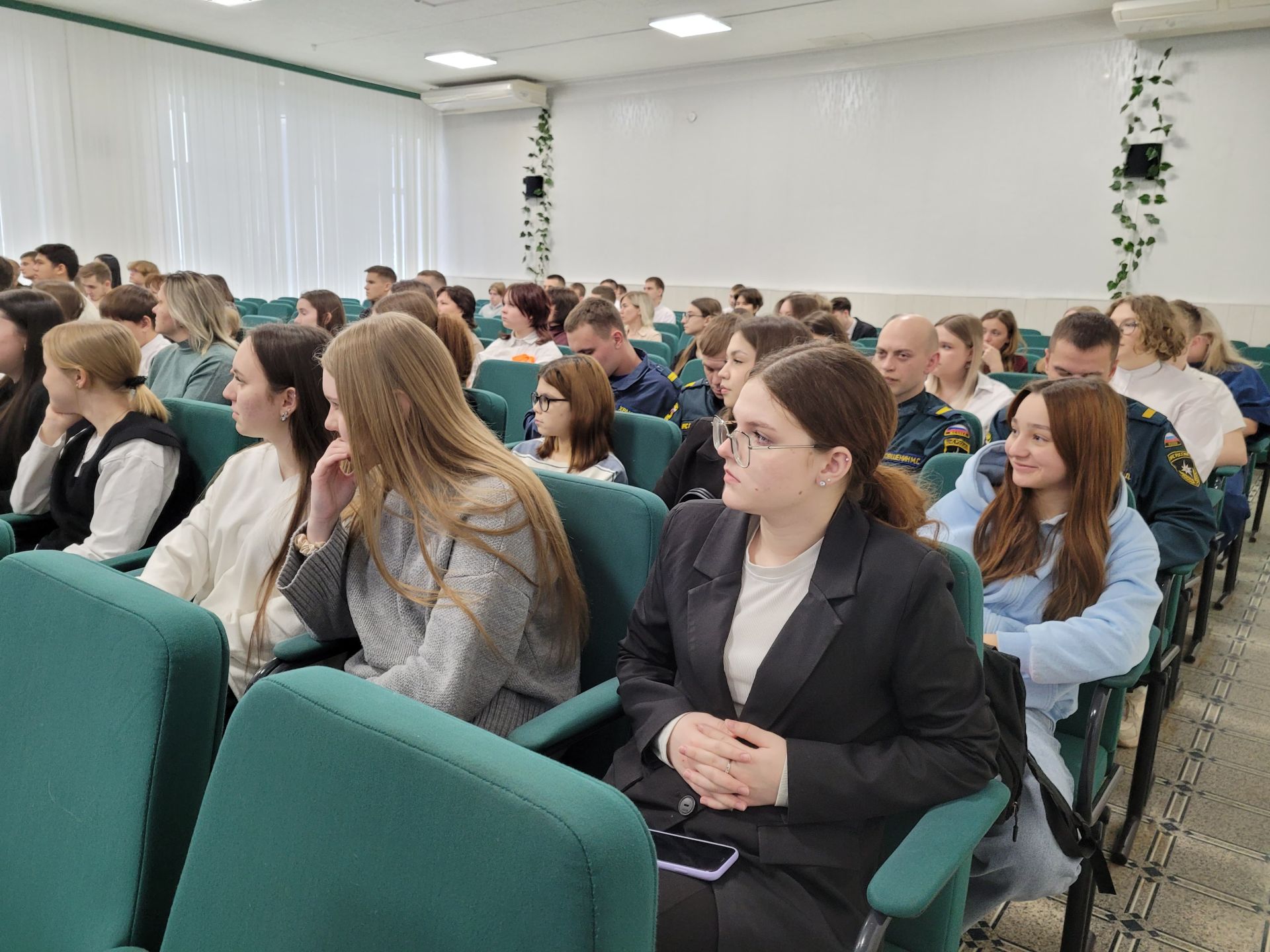 В Чистополе наградили победителей конкурса творческих работ по антикоррупционной тематике