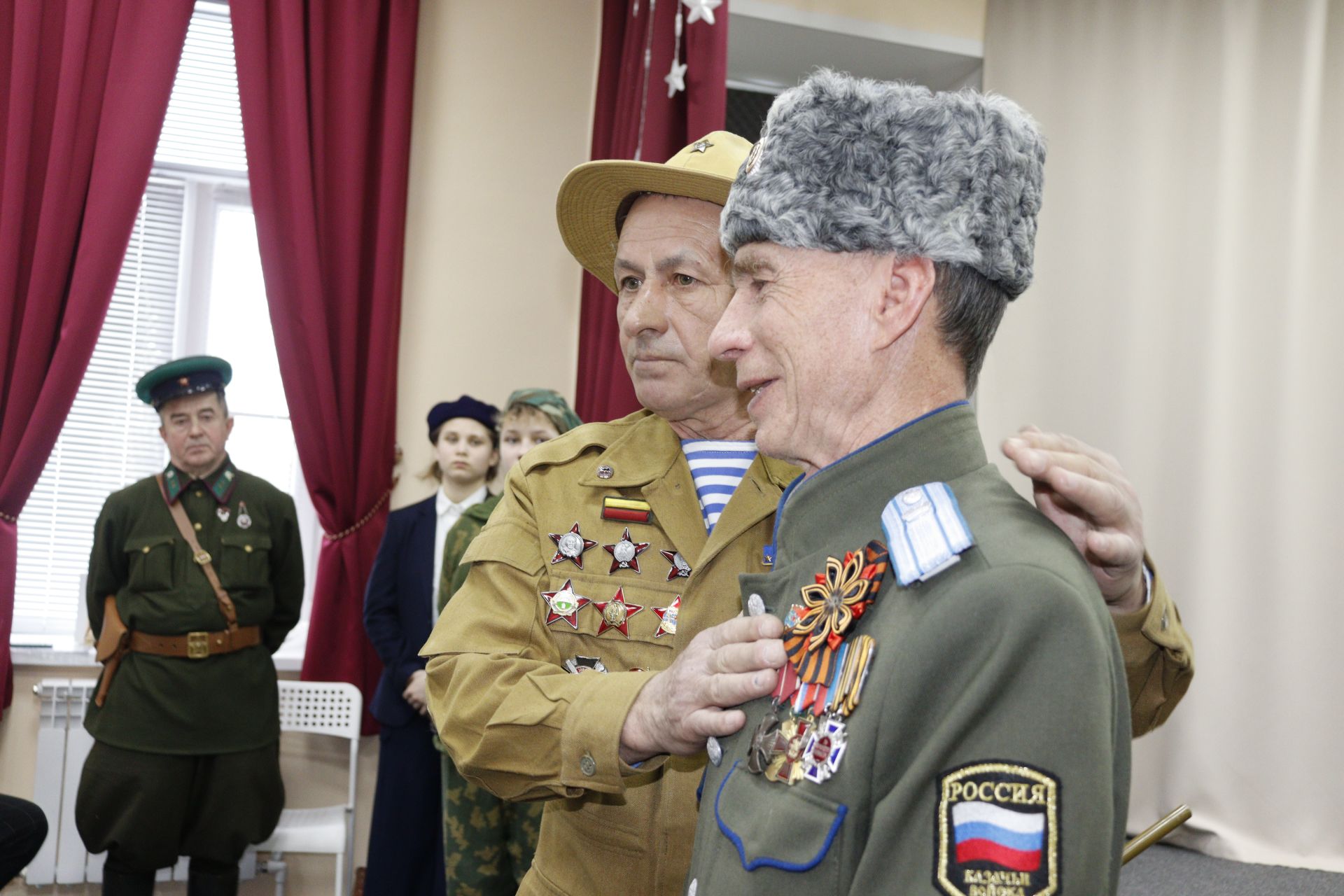 Чистопольским школьникам показали экспонаты музея боевой славы и рассказали о подвигах земляков на фронте