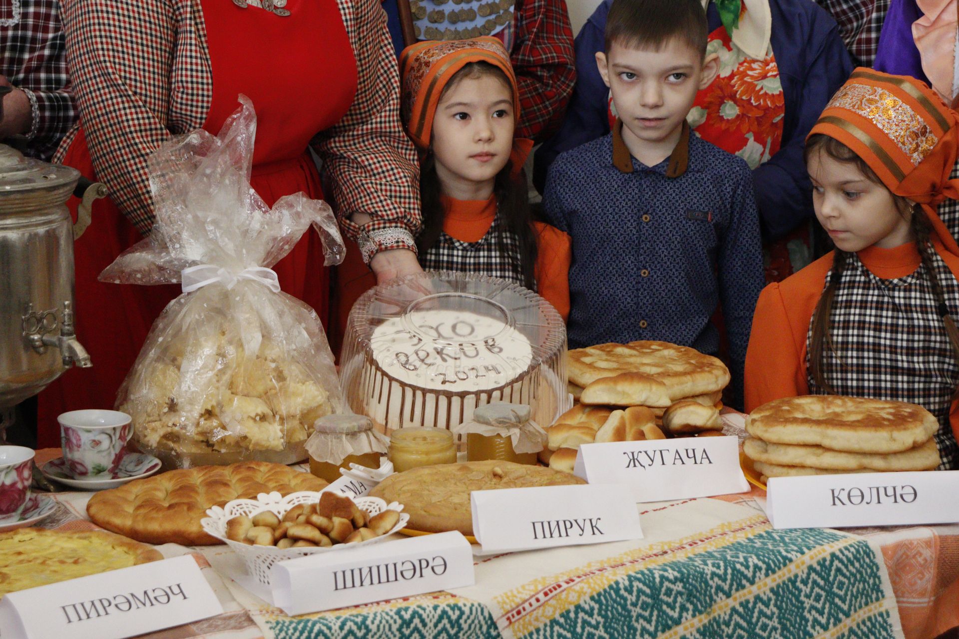 Семья Нургатиных - участники фестиваля «Эхо веков в истории семьи — Тарихта без эзлебез»