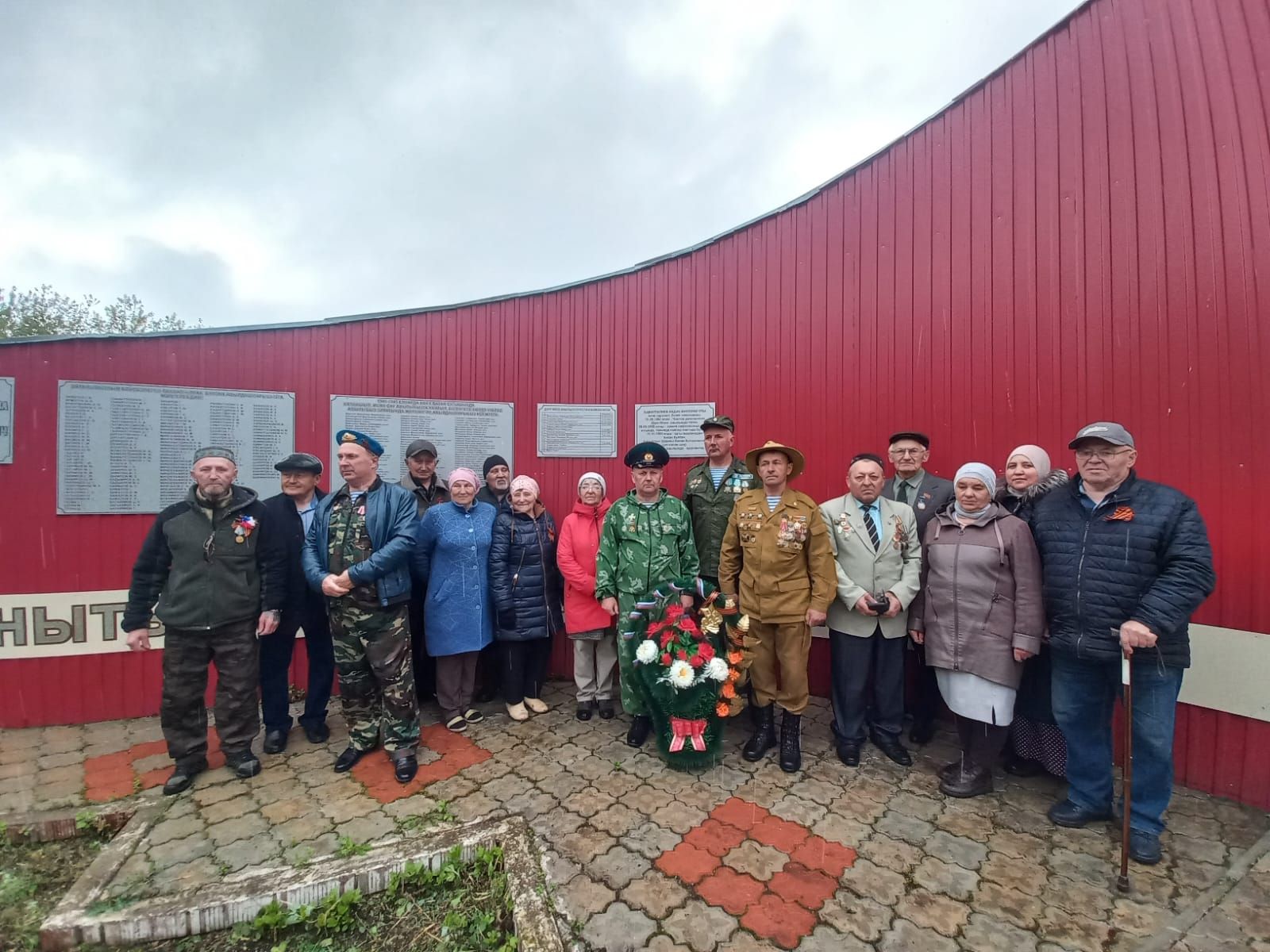 В Чистопольском районе установили памятную доску российскому военнослужащему