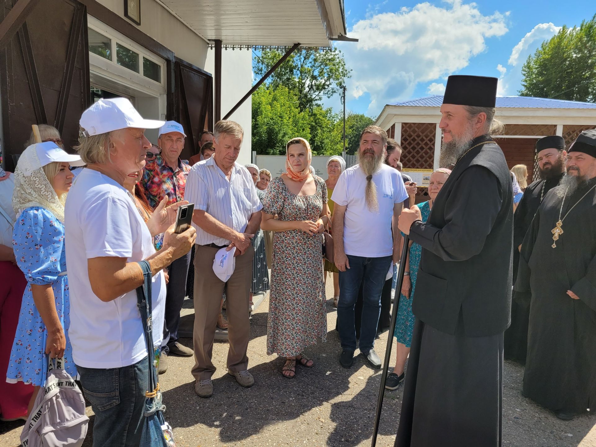 В Чистополе представили выставку пленэрных работ художников