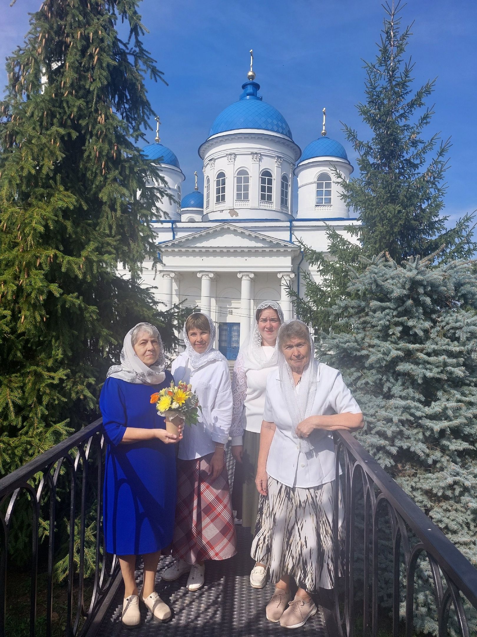 Воскресная школа Свято-Никольского кафедрального собора приглашает на занятия взрослых учеников