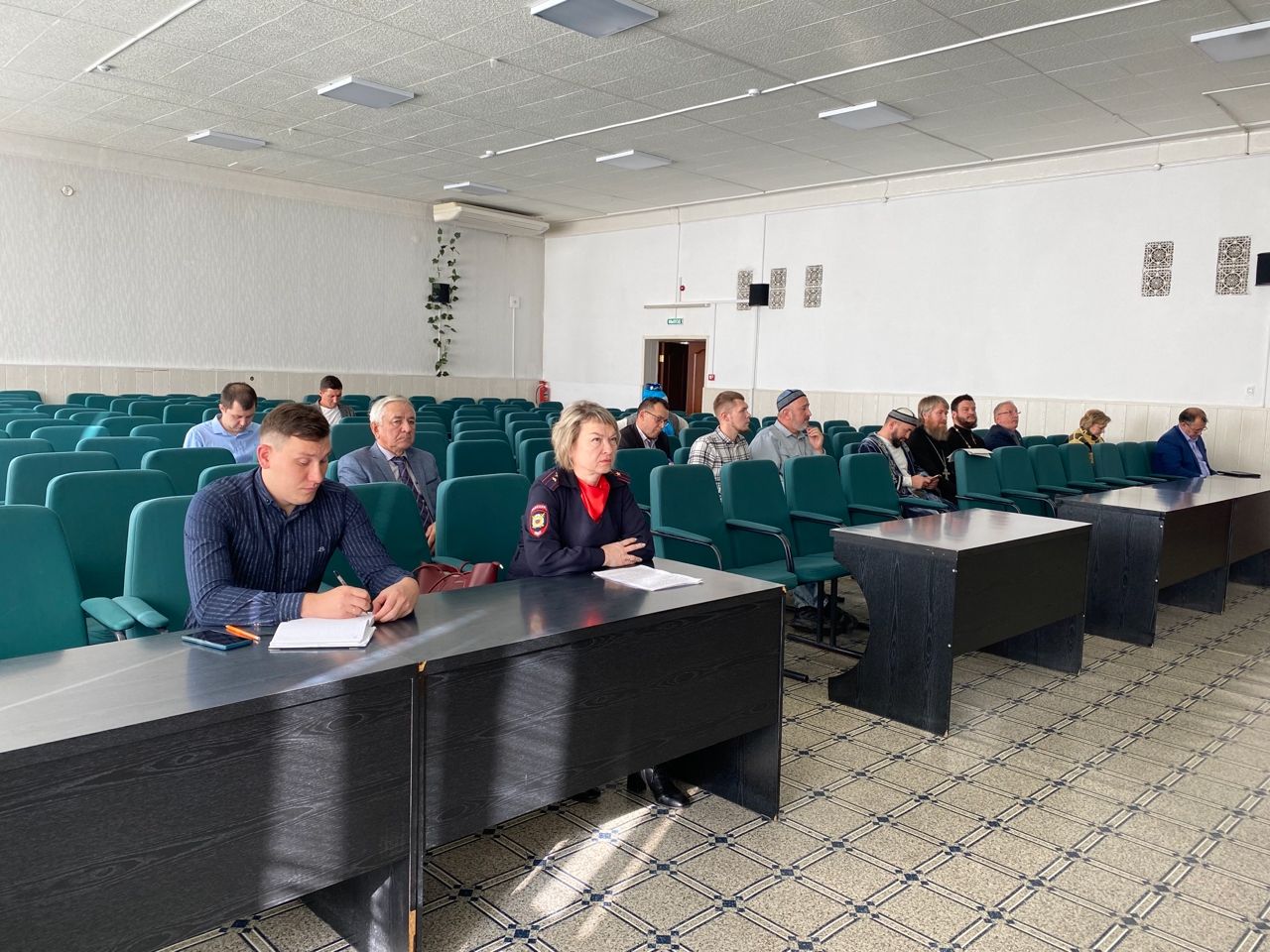 В Чистополе провели очередное заседание Совета по межконфессиональным и межнациональным отношениям