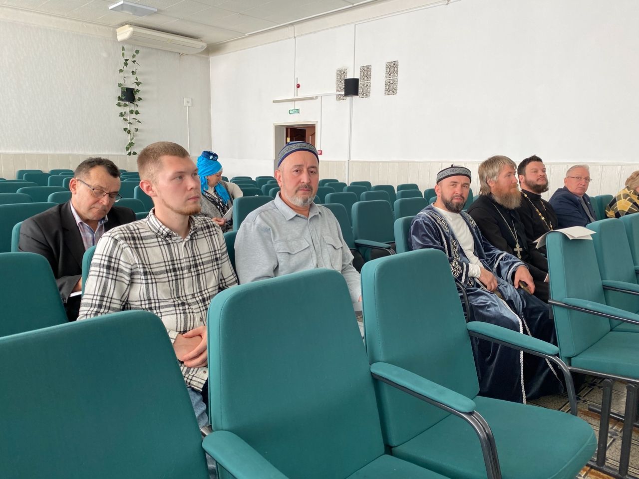 В Чистополе провели очередное заседание Совета по межконфессиональным и межнациональным отношениям
