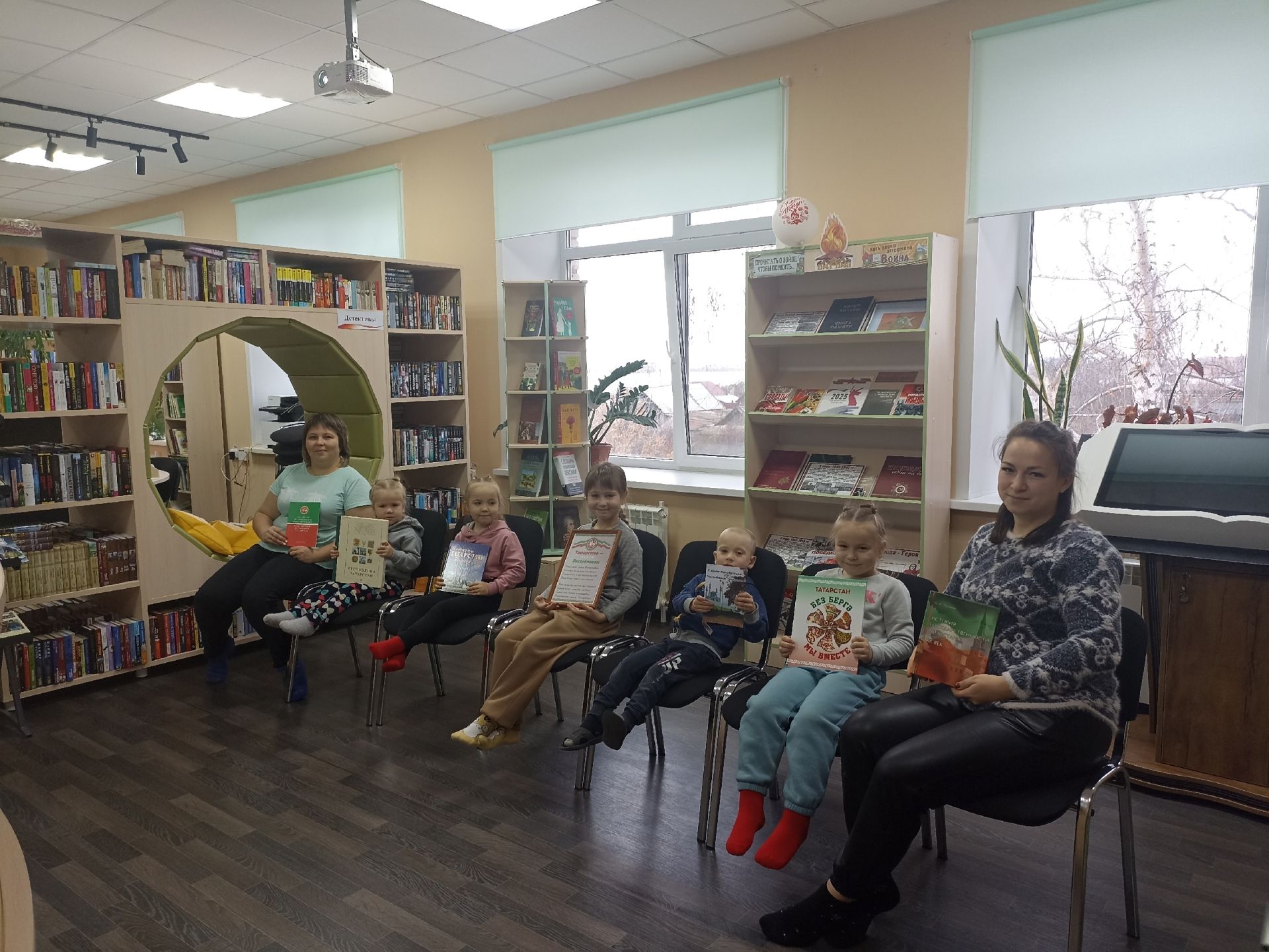 Правовой час ко Дню Конституции Татарстана прошел в Кубасской библиотеке