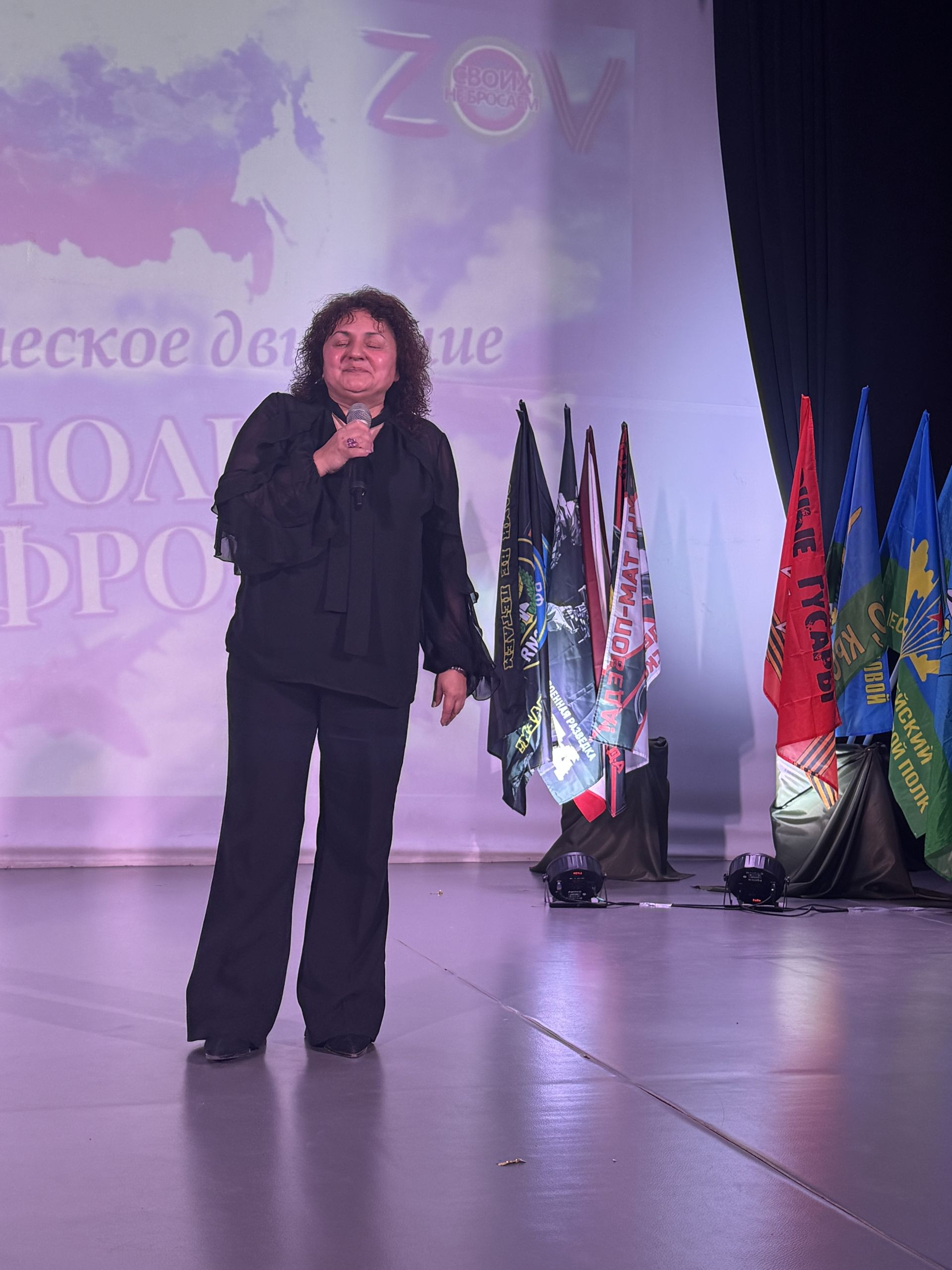 Волонтерское движение «Чистополь — фронту» отметило день рождения праздничным концертом