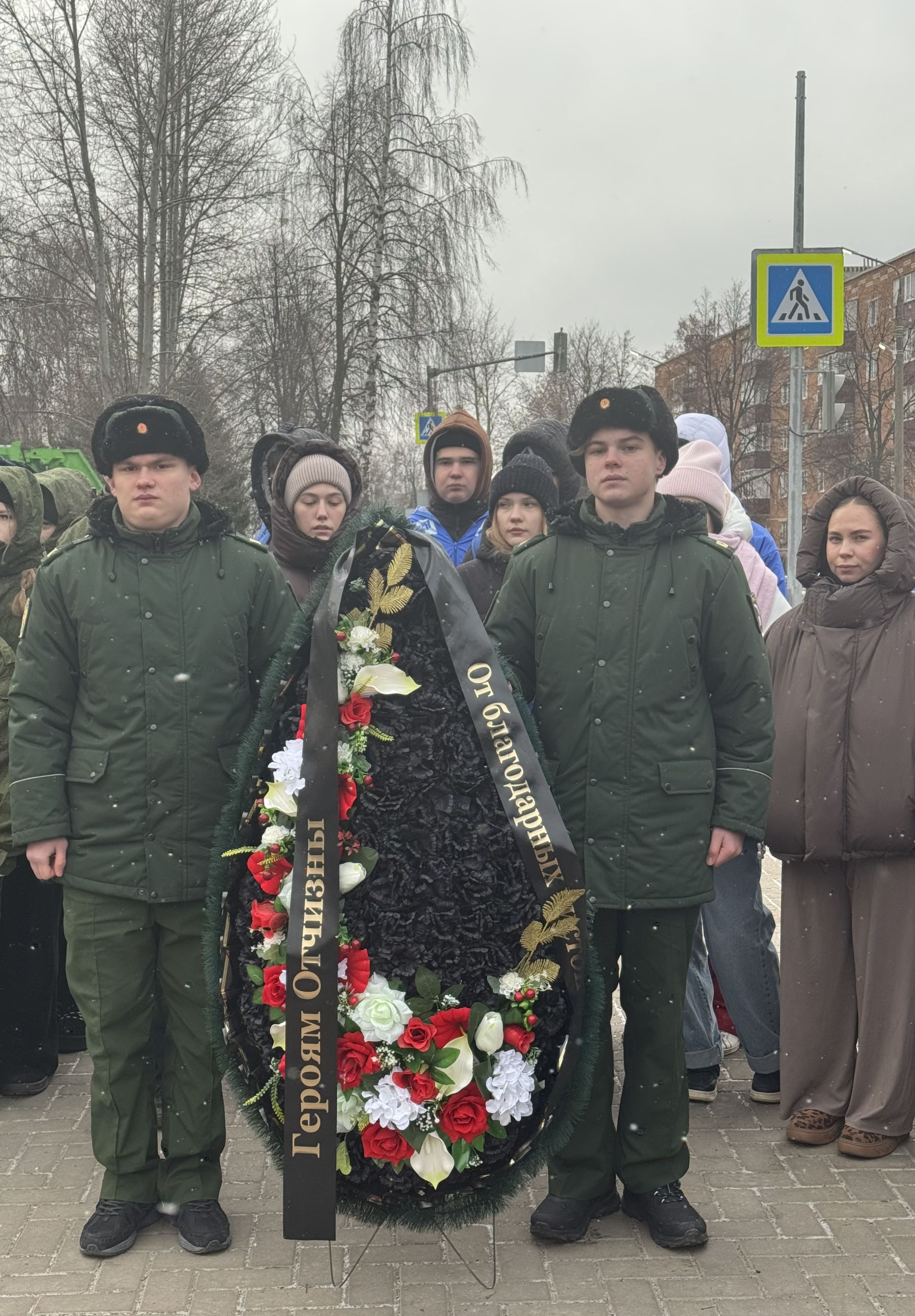 В Чистополе День Героев Отечества отметили митингом у памятника Игорю Груднову
