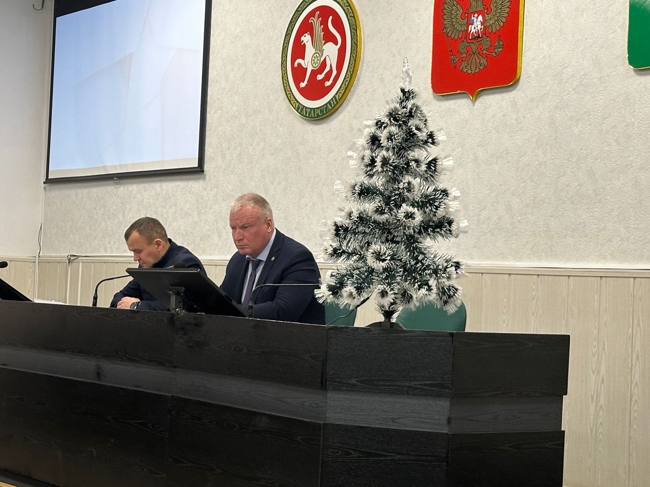 На аппаратном совещании в Чистополе обсудили работу РайПО, успехи АПК и оперативную обстановку