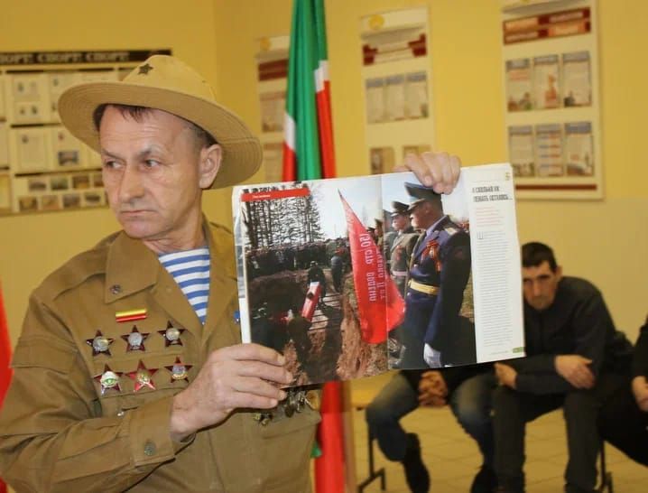 В Чистопольско-Высельской школе прошел «Урок Мужества»