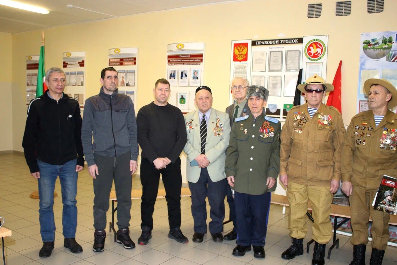 В Чистопольско-Высельской школе прошел «Урок Мужества»