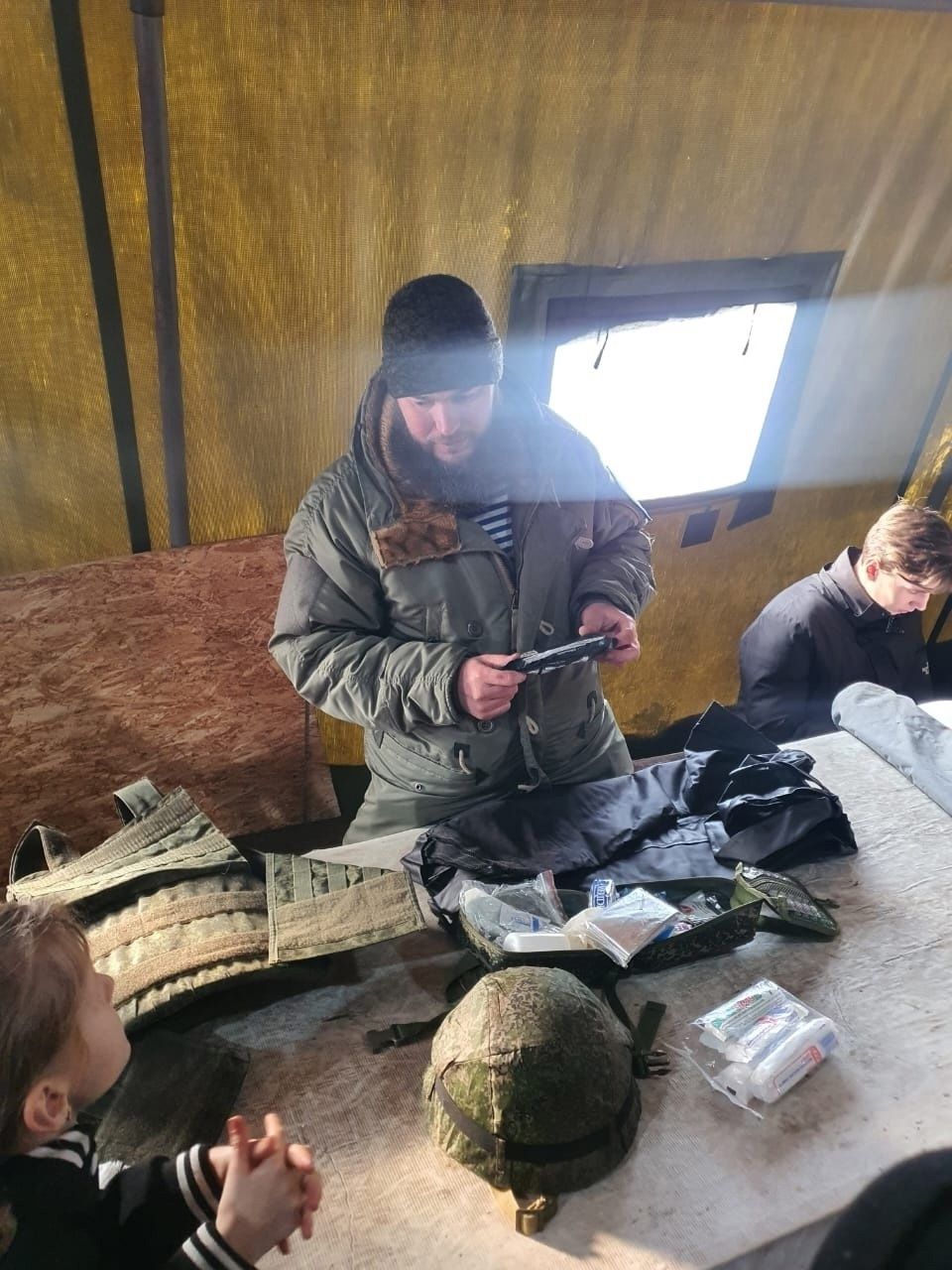 Для юных прихожан молитвенного дома прошли военно-спортивные учения