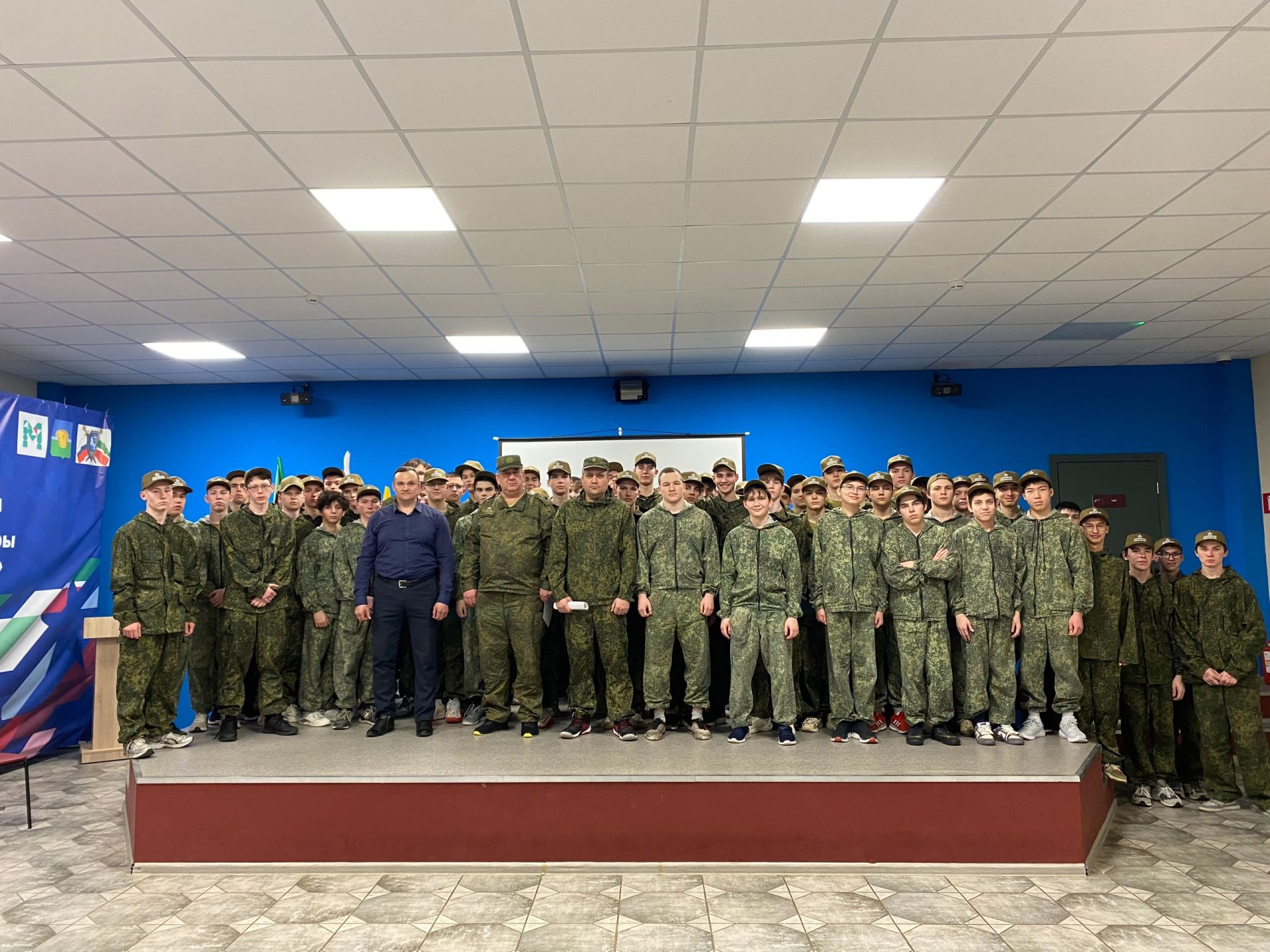 В Чистополе стартовали учебно-военные сборы «Авангард» для юношей