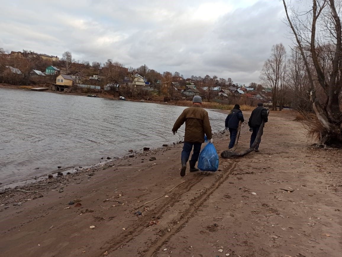 Чистопольцев приглашают принять участие в очистке территории дамбы