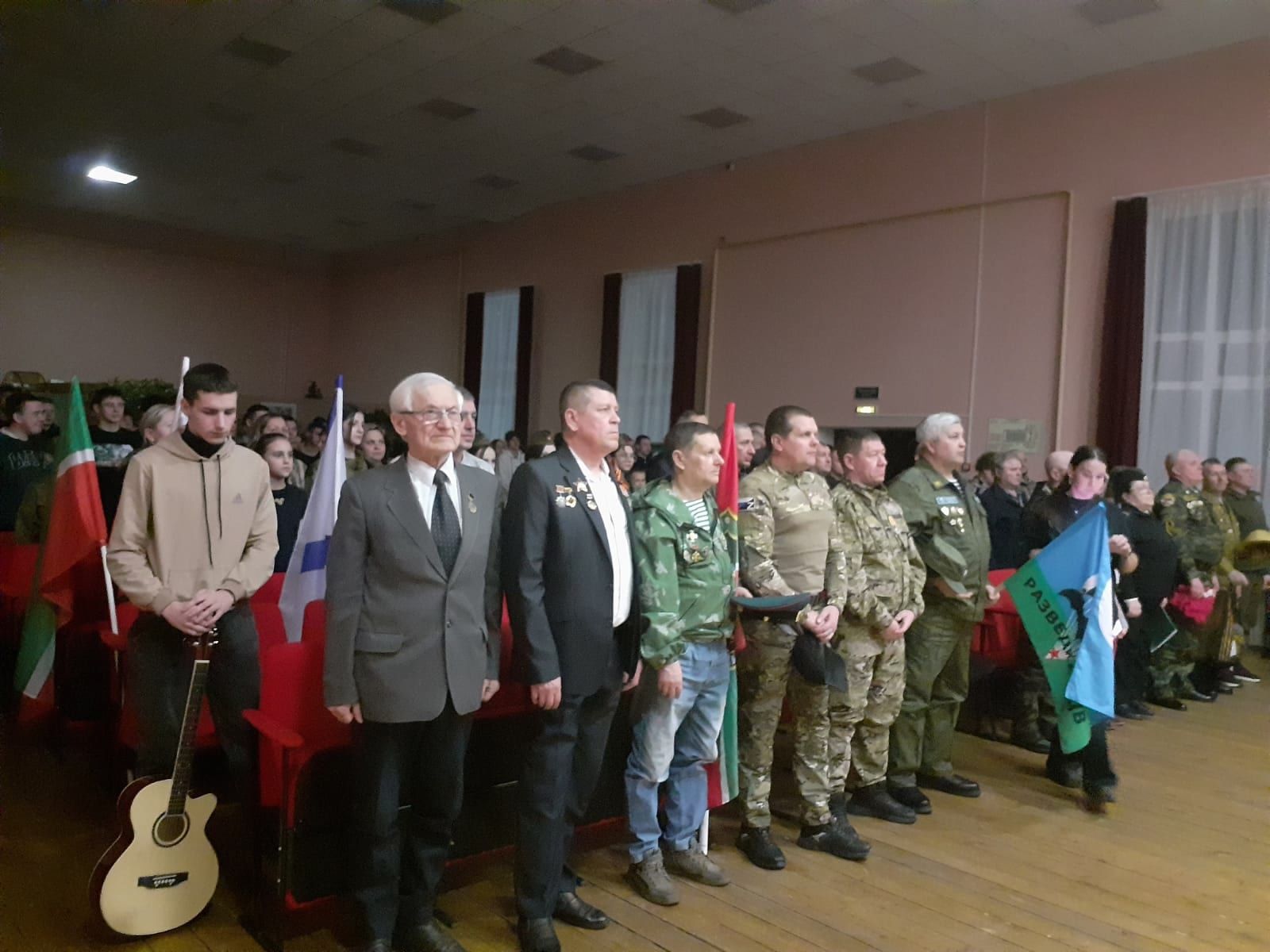 «Время выбрало их…»: мероприятие в Юлдузском Доме культуры посвятили мужеству и доблести защитников Родины
