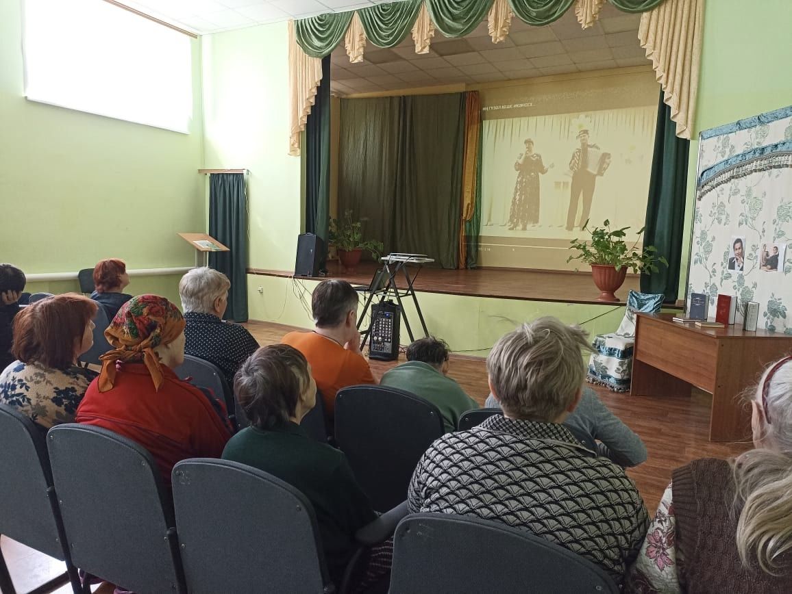 Знакомство с татарской литературой: в Чистопольском интернате прошел вечер памяти Фаниса Яруллина