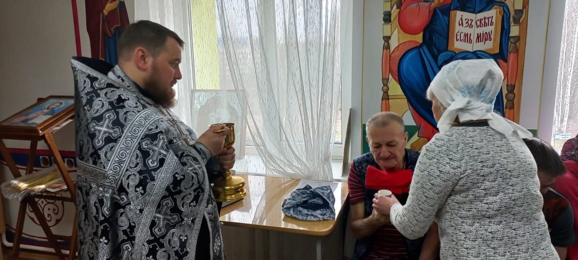 Священник Чистопольской епархии посетил дом-интернат