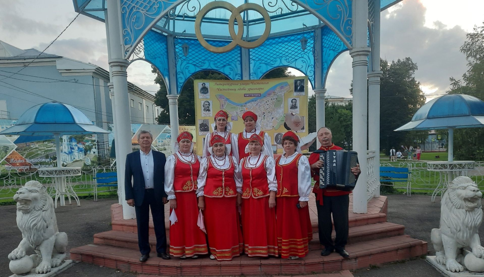 Александр Оленин — человек дела