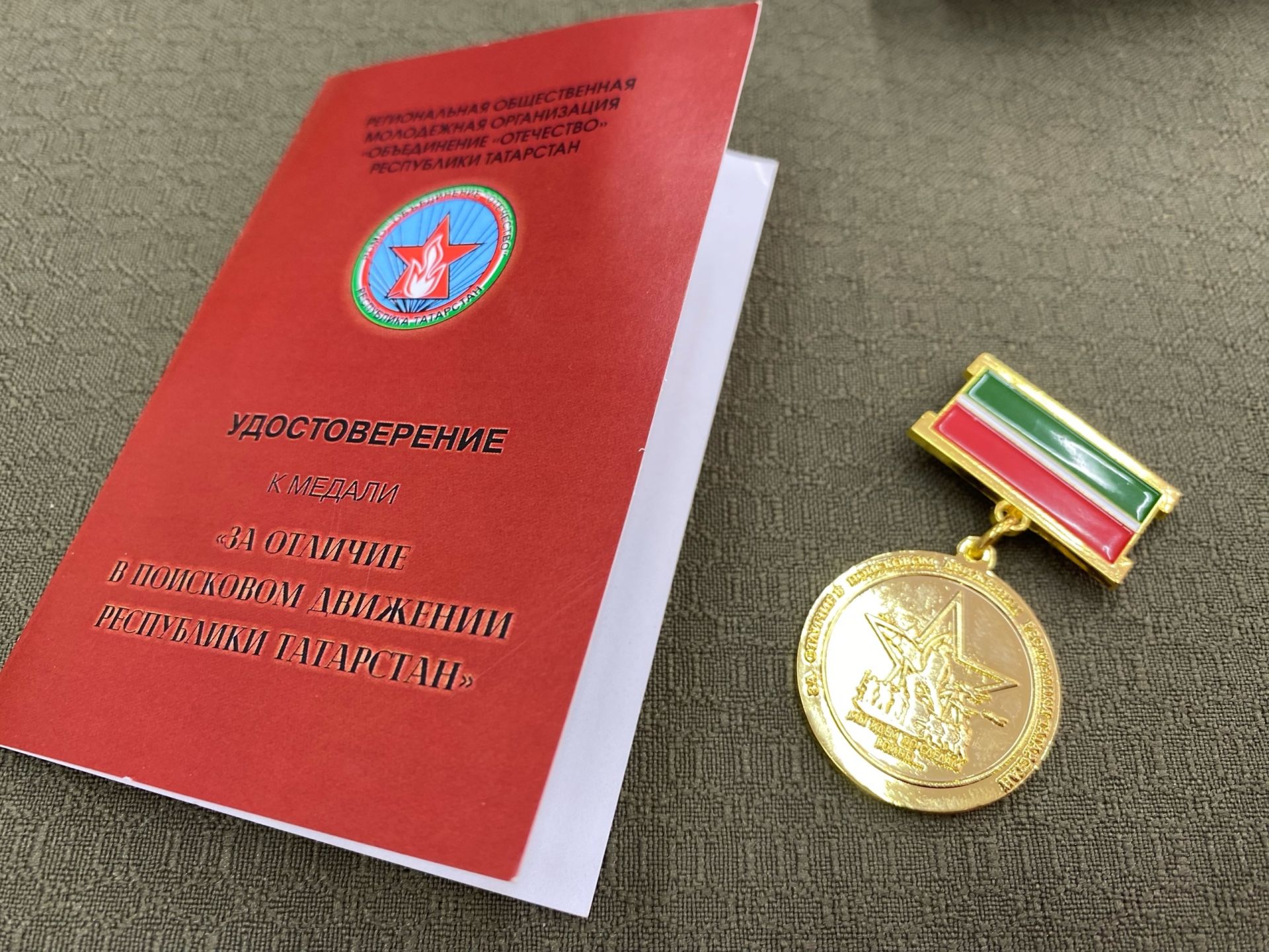 Герои прошлого и настоящего: в чистопольской школе открыли музей воинской славы
