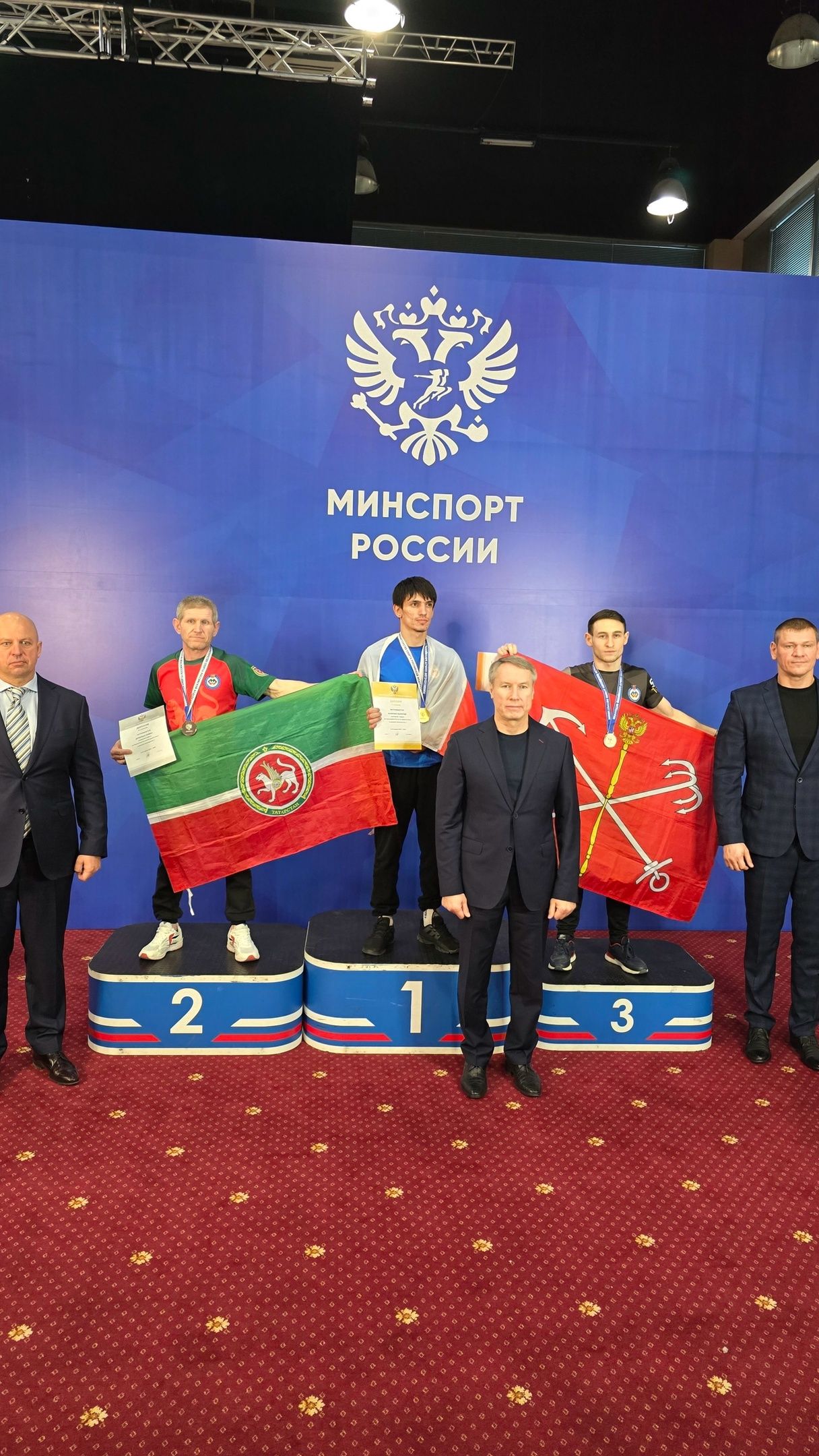 Чемпионат России по армрестлингу: чистопольцы завоевали медали разных достоинств